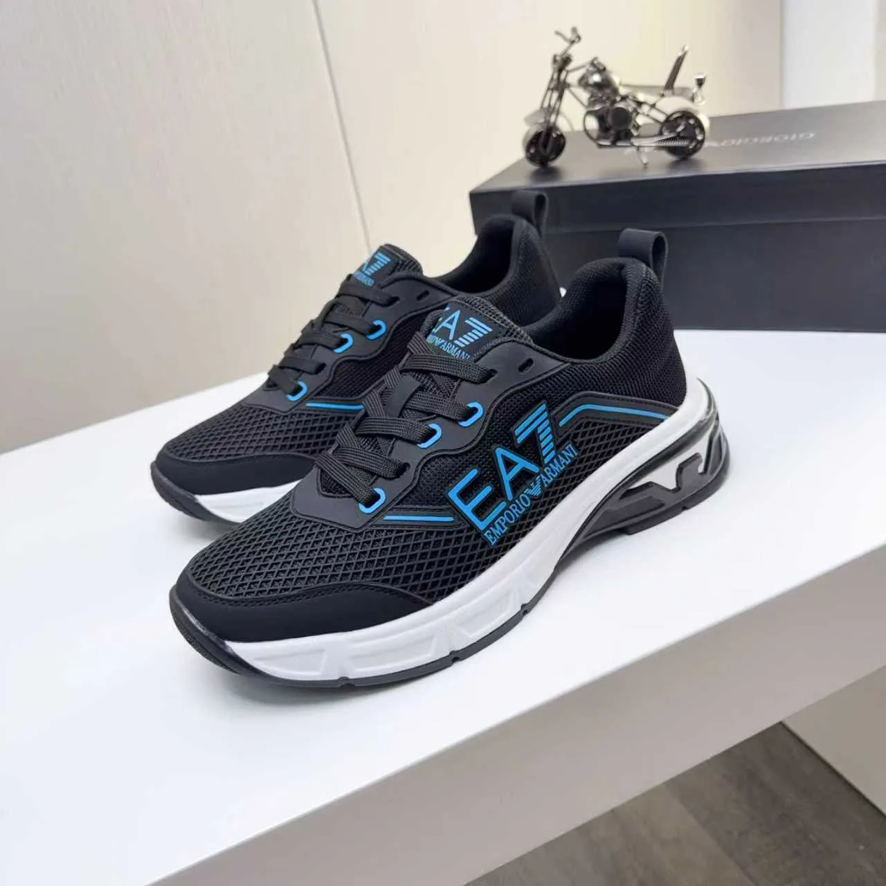 Кроссовки Мужские Armani 236004