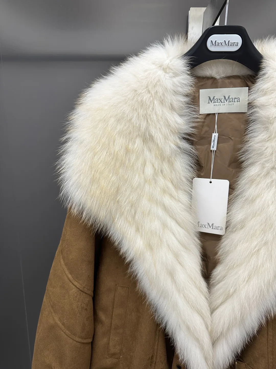 Куртки И Пуховики Женские Max Mara 18702434