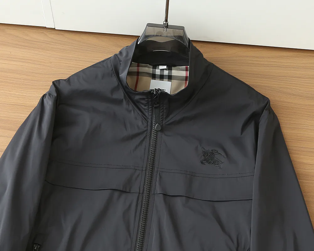 Куртки И Пуховики Мужские Burberry 9949740
