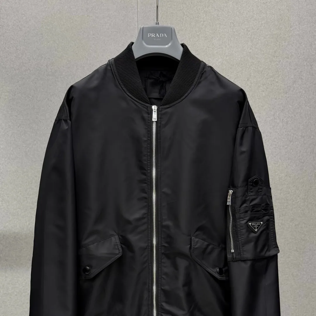 Куртки И Пуховики Мужские Prada 17454831