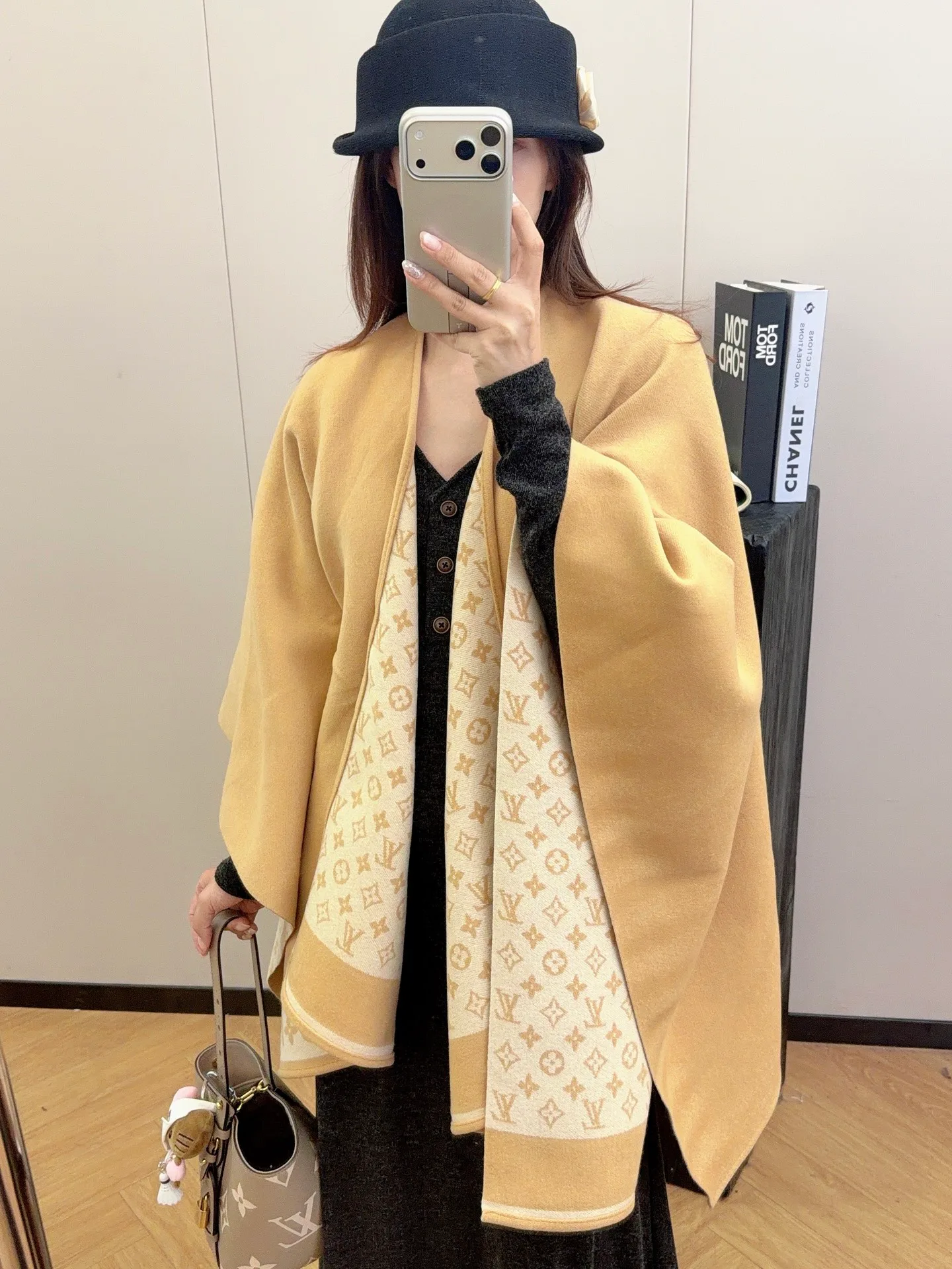 Пальто Женские Louis Vuitton 18002838