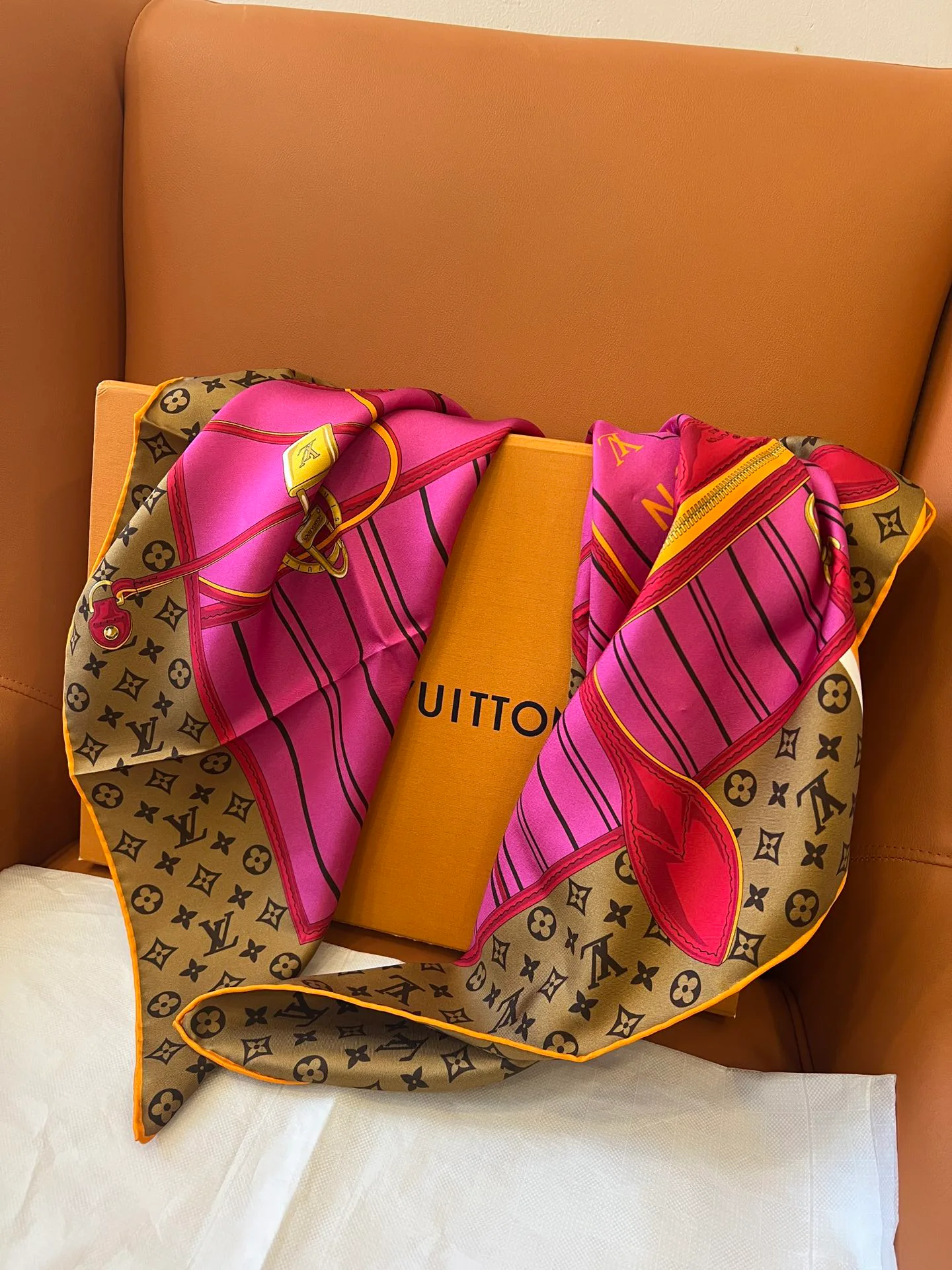 Платки Louis Vuitton 1752126