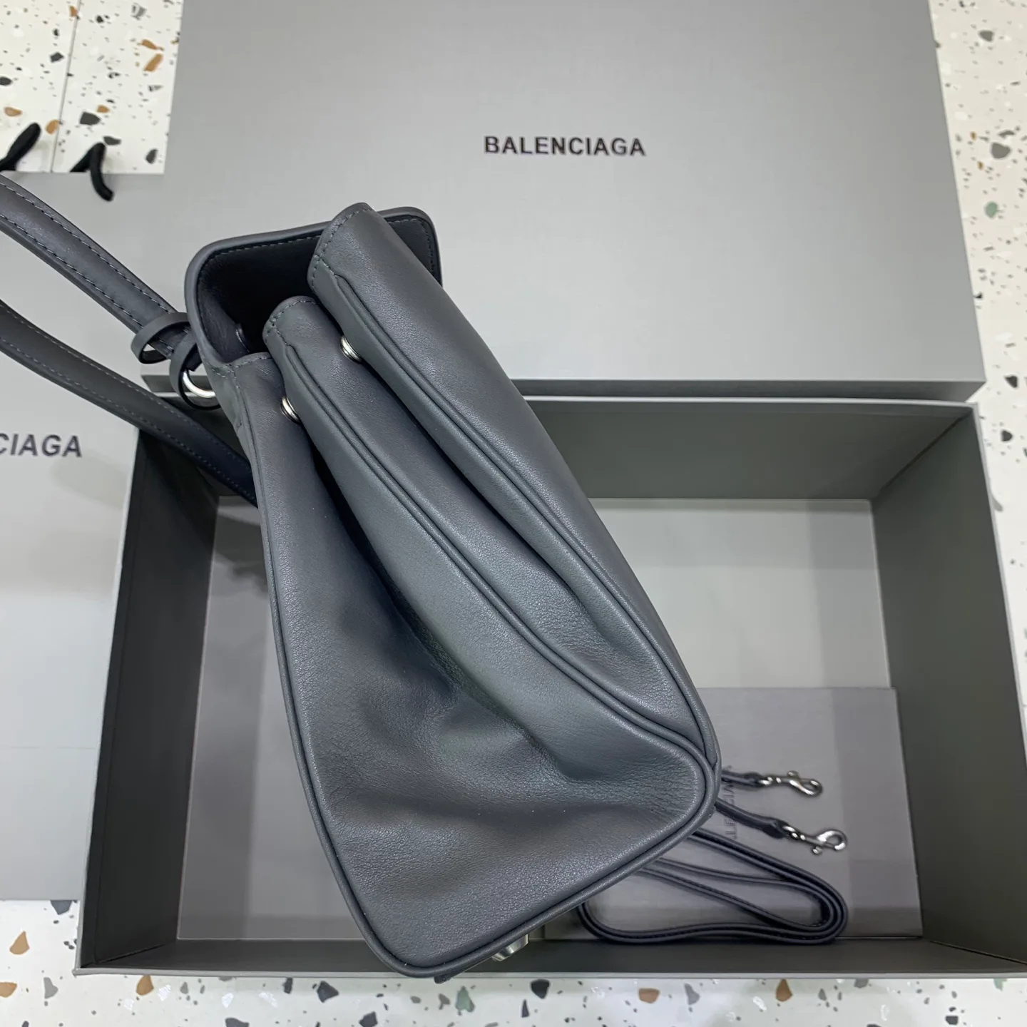 Классические Сумки Женские Balenciaga 13427362