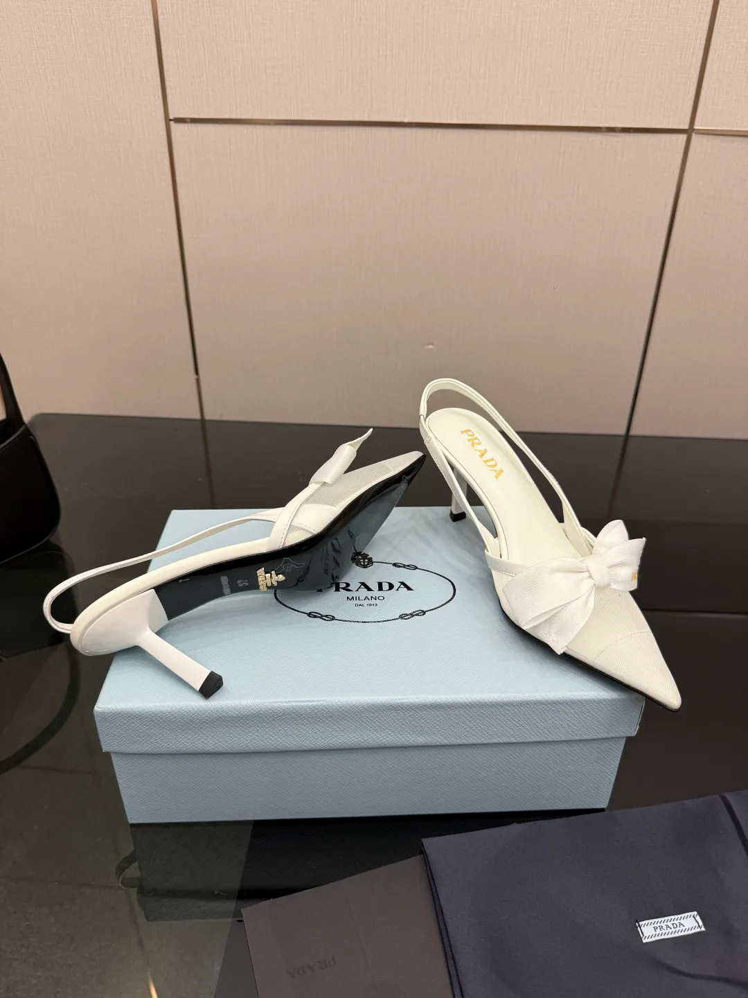 Босоножки Женские Prada 11578986