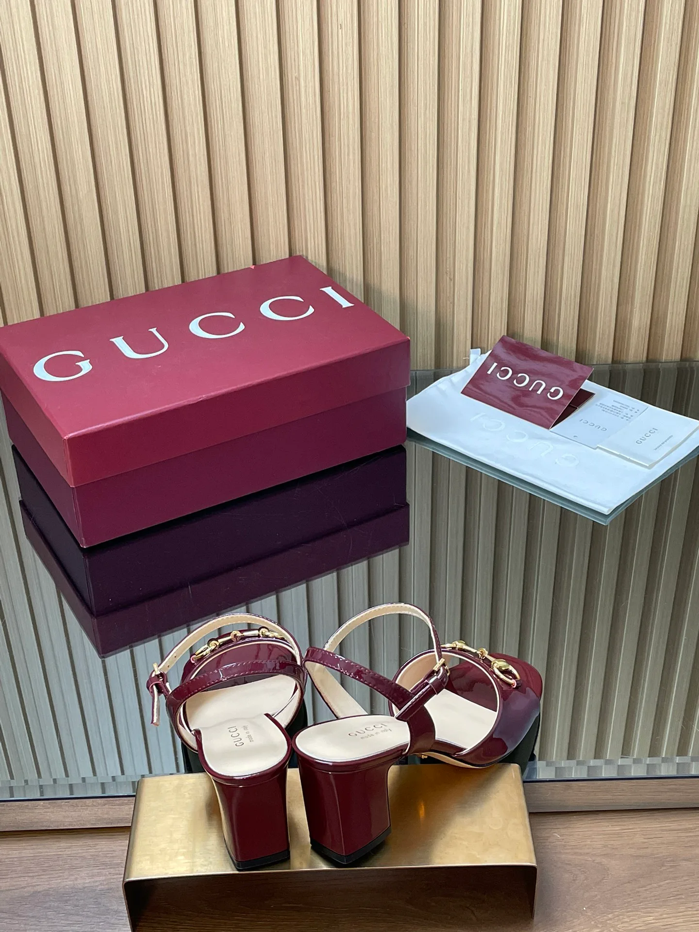 Босоножки Женские Gucci 11616294