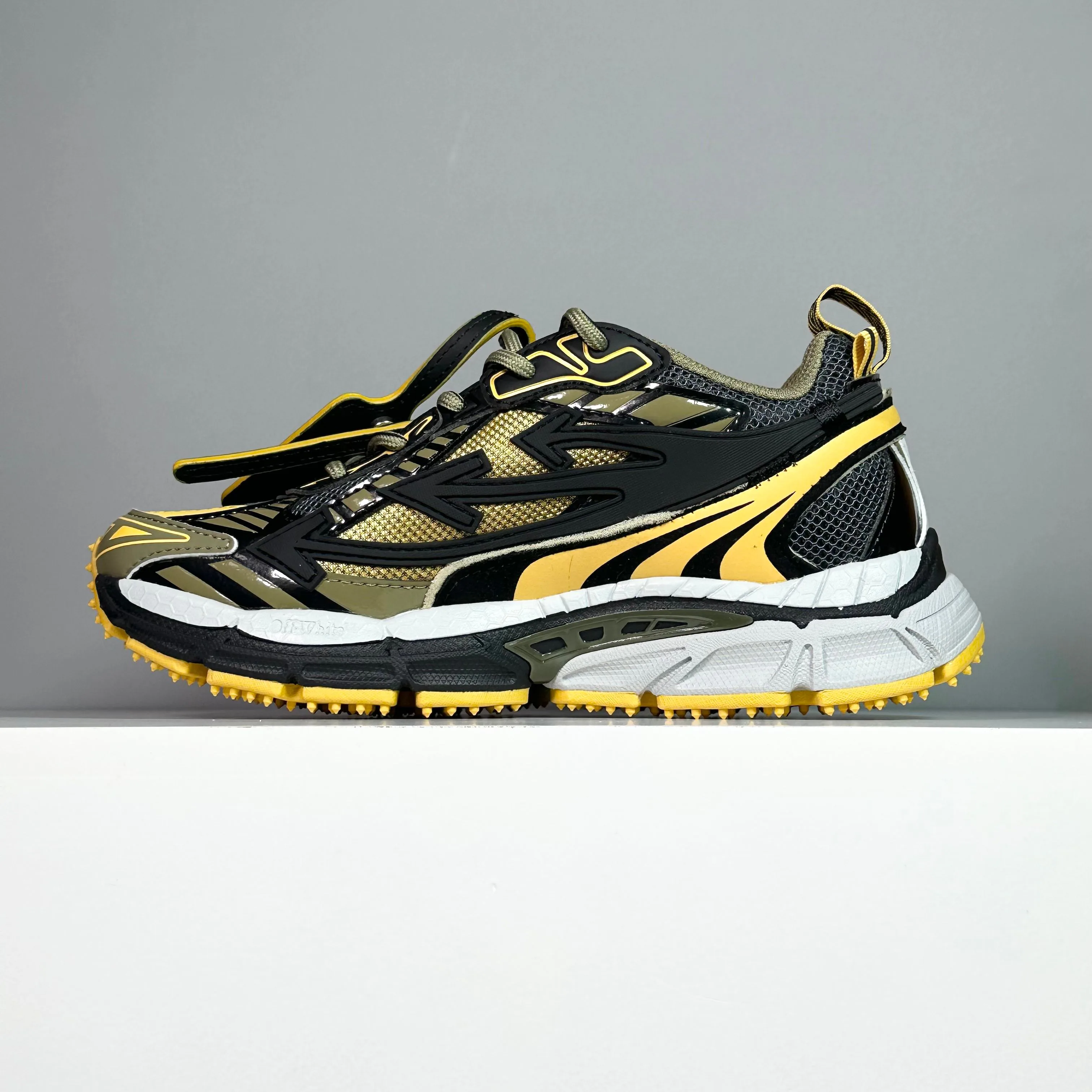 Кроссовки Мужские Off-White 13365027