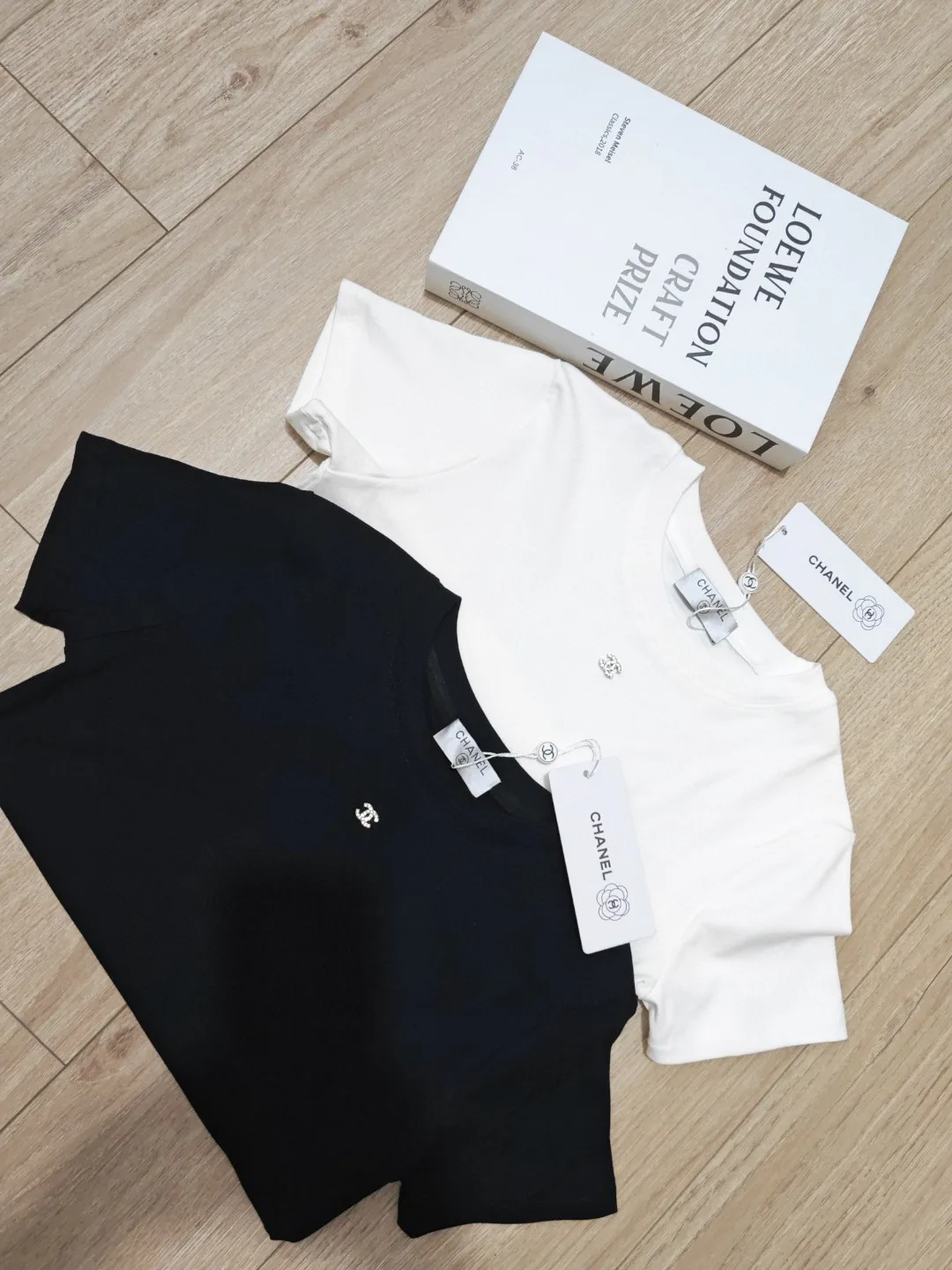 Футболки Женские Chanel 17368449