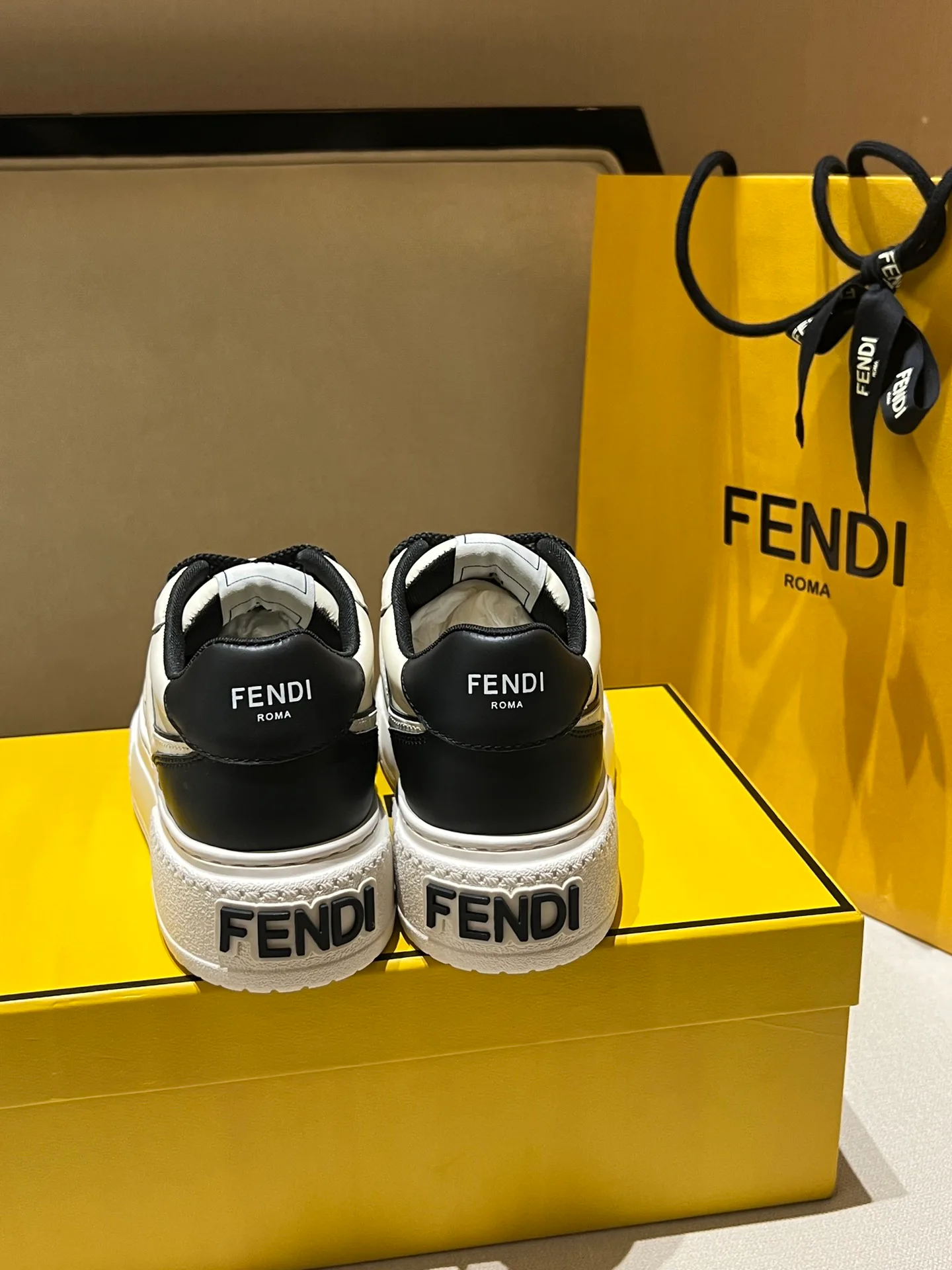 Кеды Женские Fendi 197195