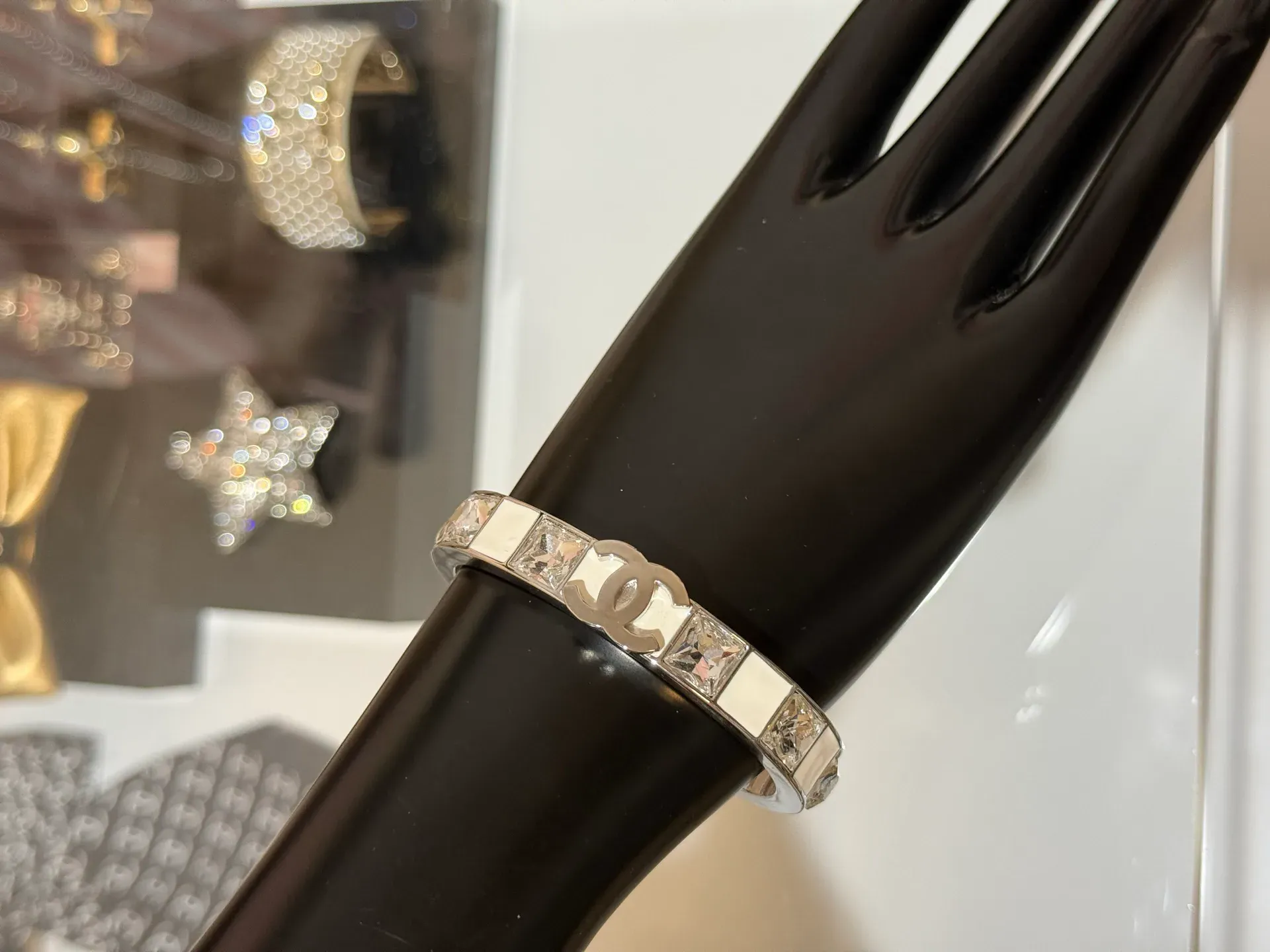 Бижутерия Chanel 1035404