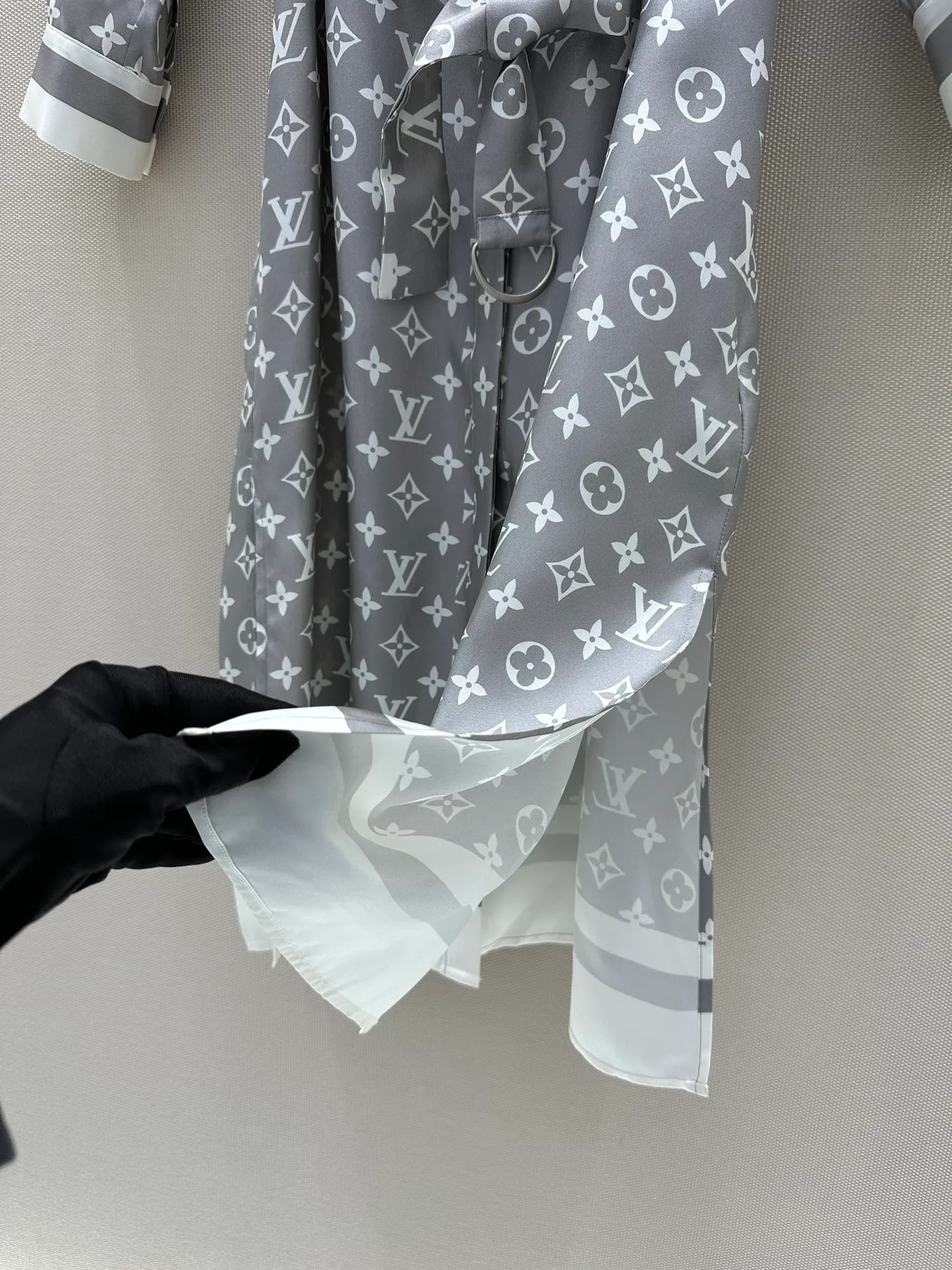 Платья Женские Louis Vuitton 8959