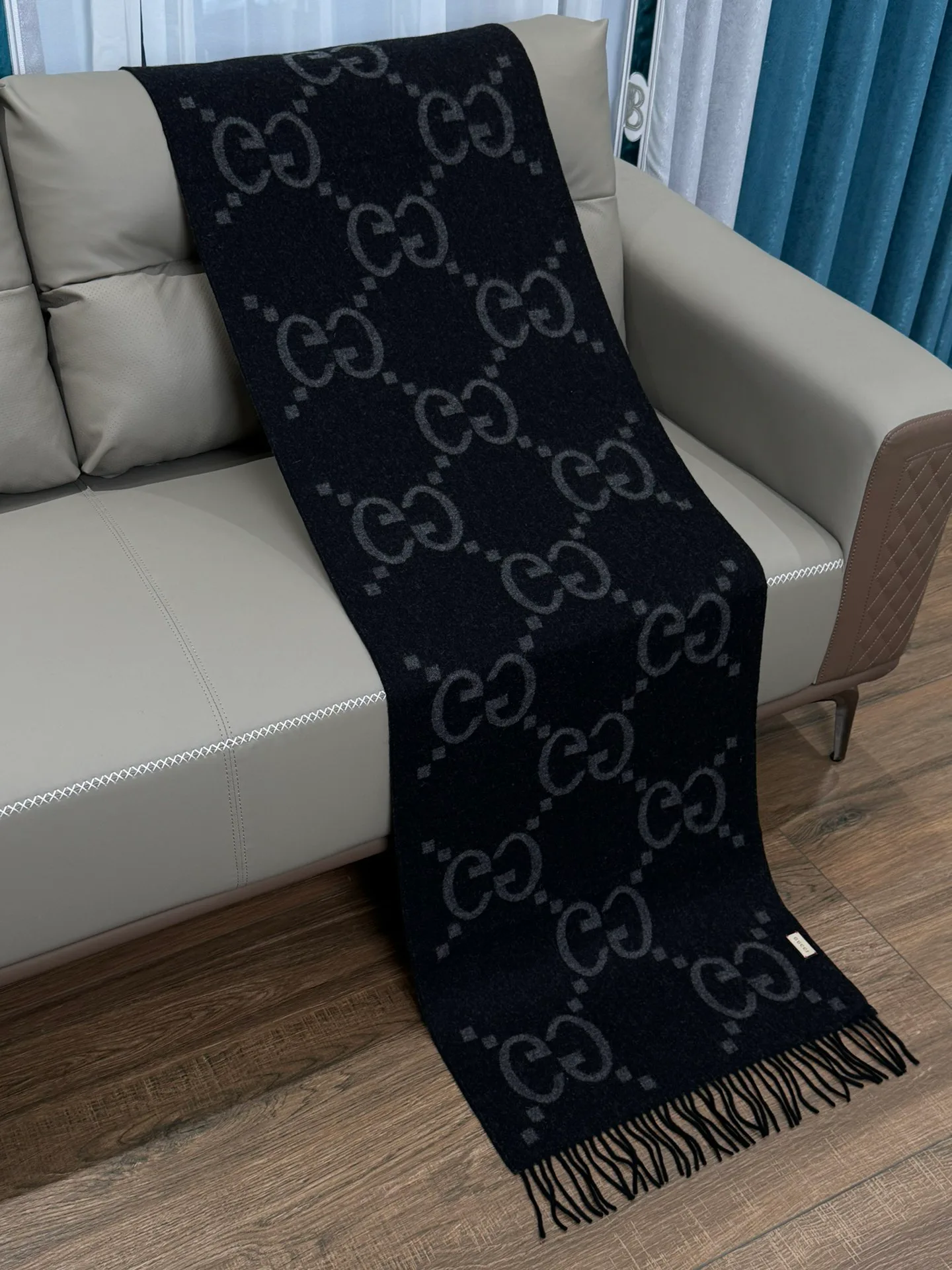 Шарфы Gucci 57103