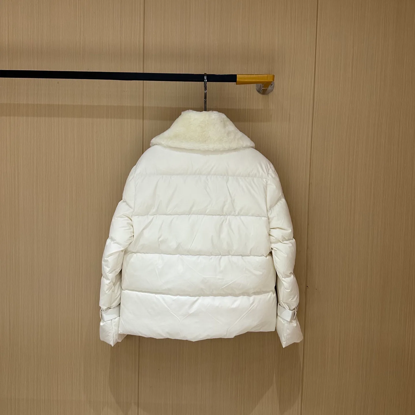 Куртки И Пуховики Женские Fendi 612045