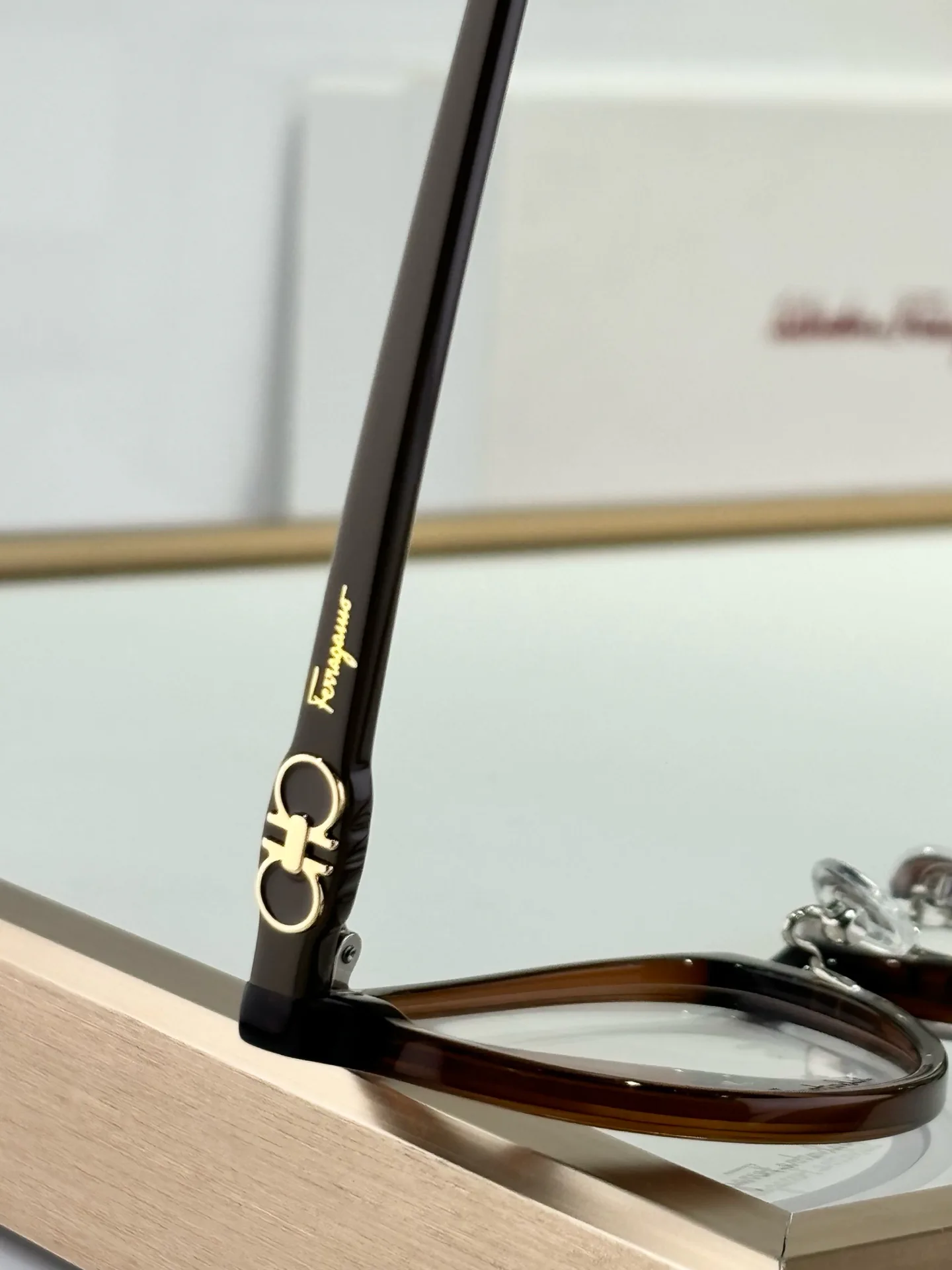 Очки Salvatore Ferragamo 304204