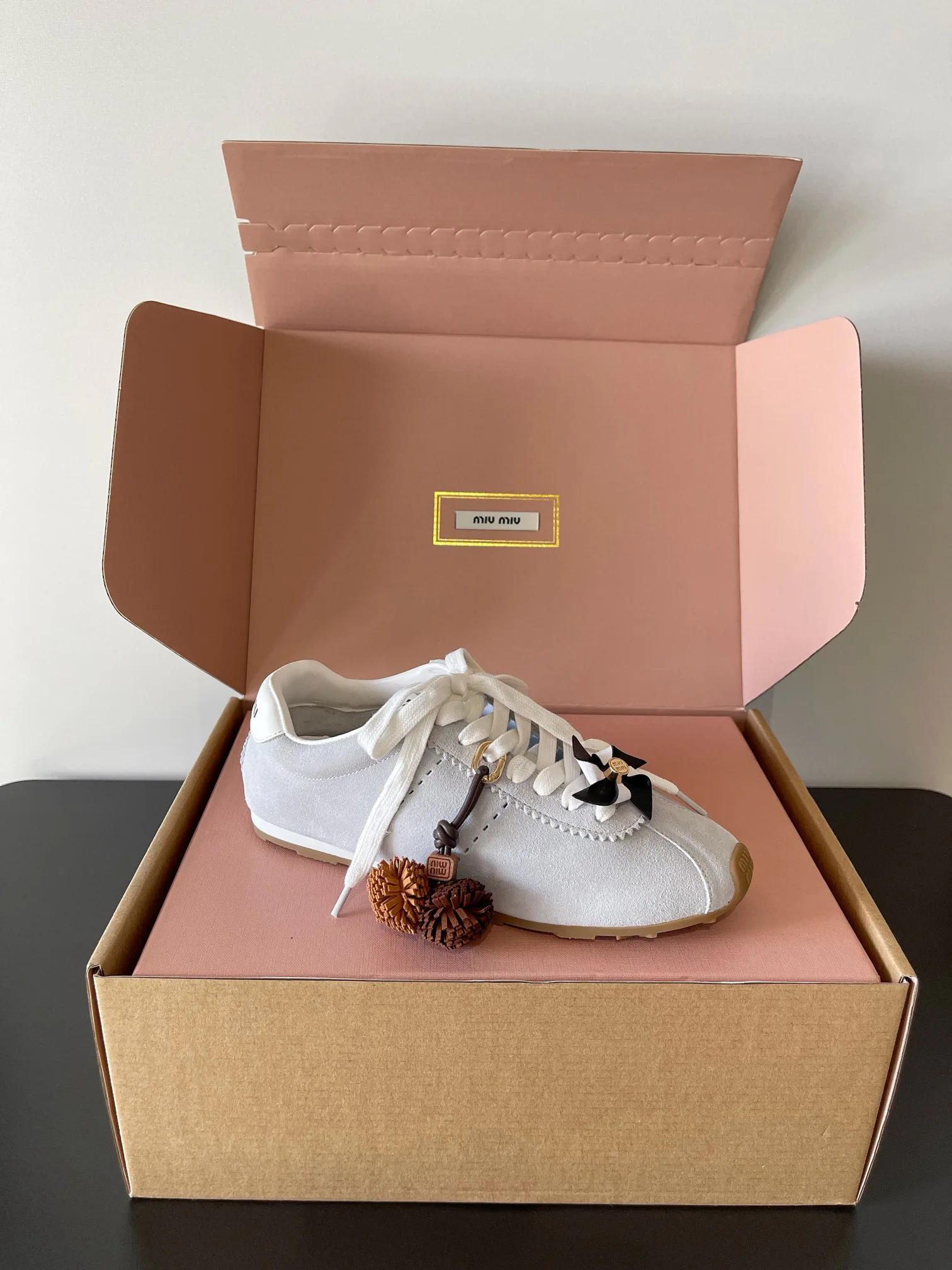 Кроссовки Женские Miu Miu 18703411