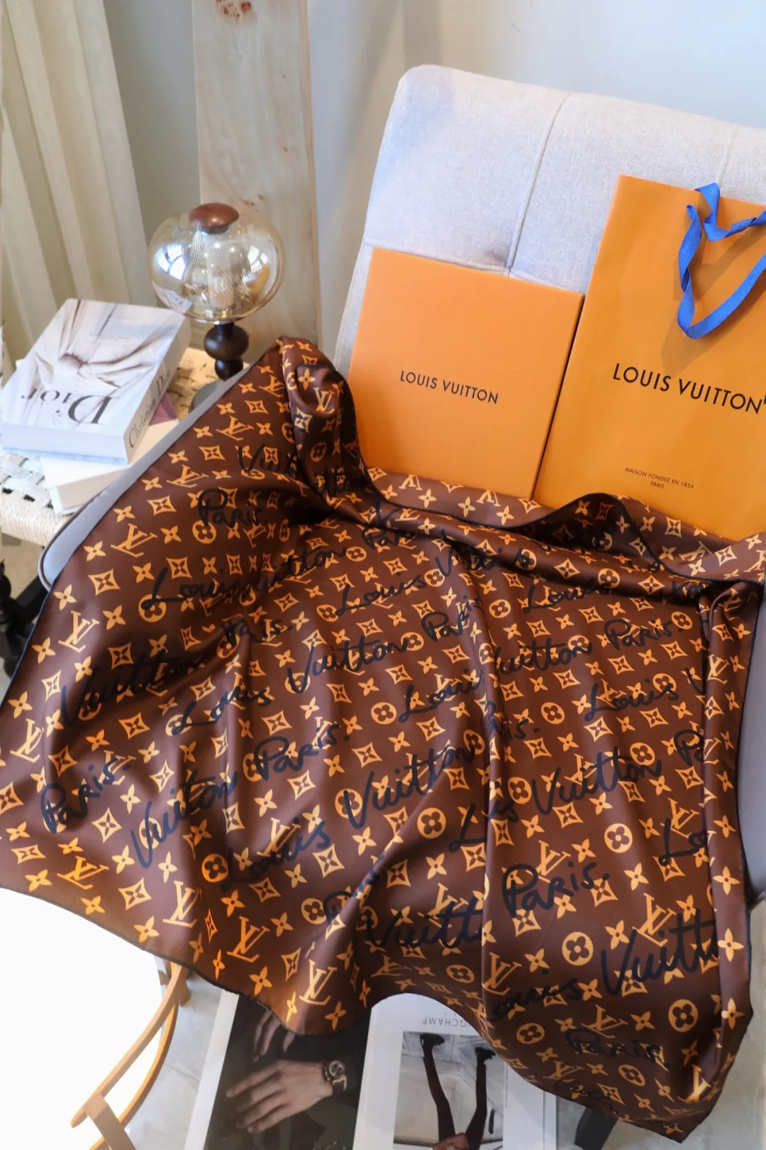 Платки Louis Vuitton 13896158