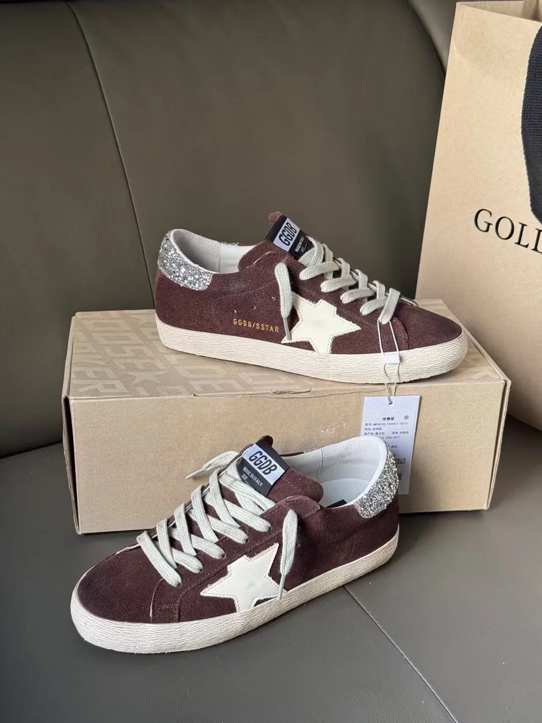 Кроссовки Женские Golden Goose 18265603