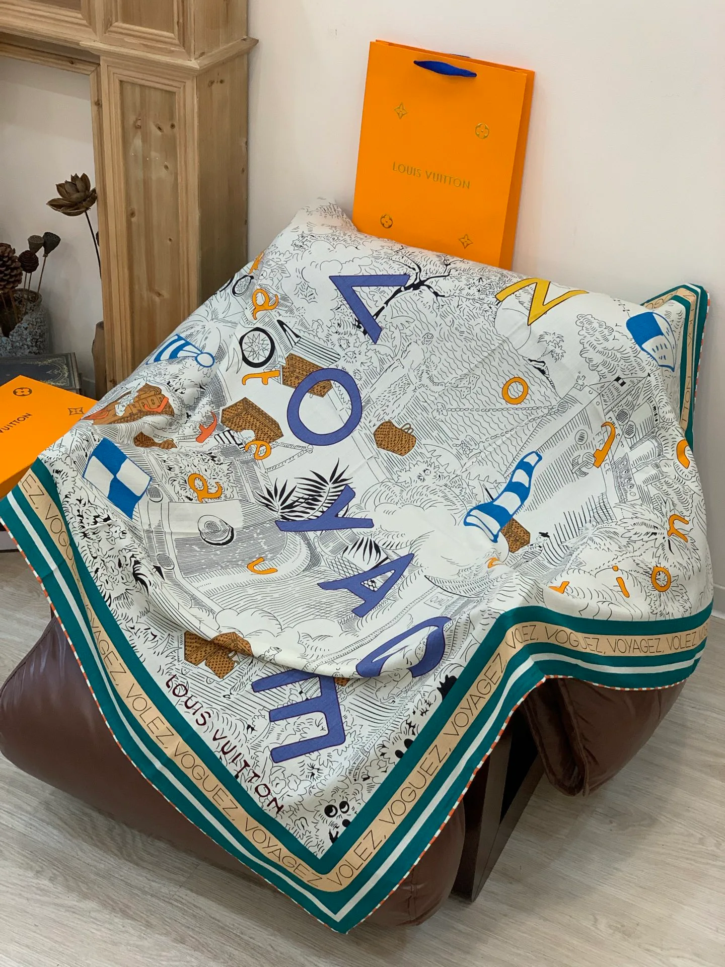 Шарфы Louis Vuitton 318430