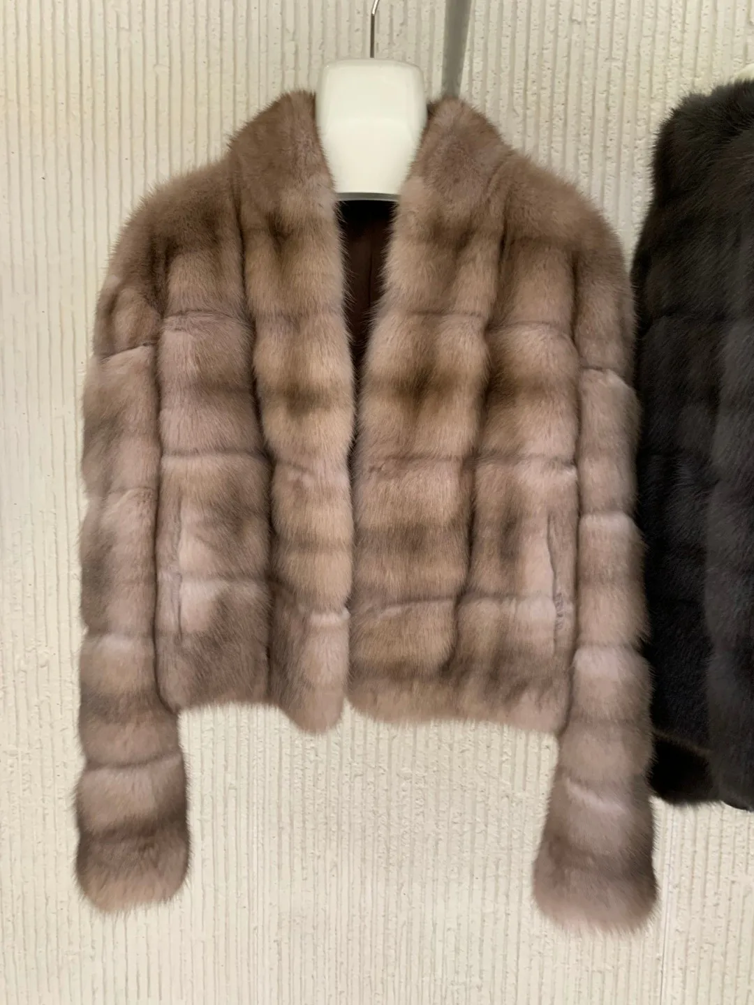 Шубы Женские Christian Dior 18616104