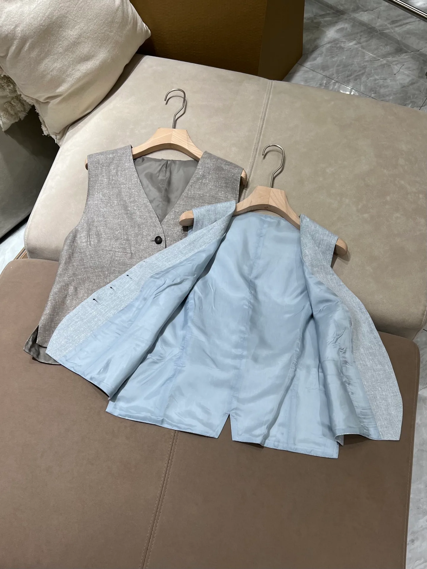 Жилеты Женские Brunello Cucinelli 11451827