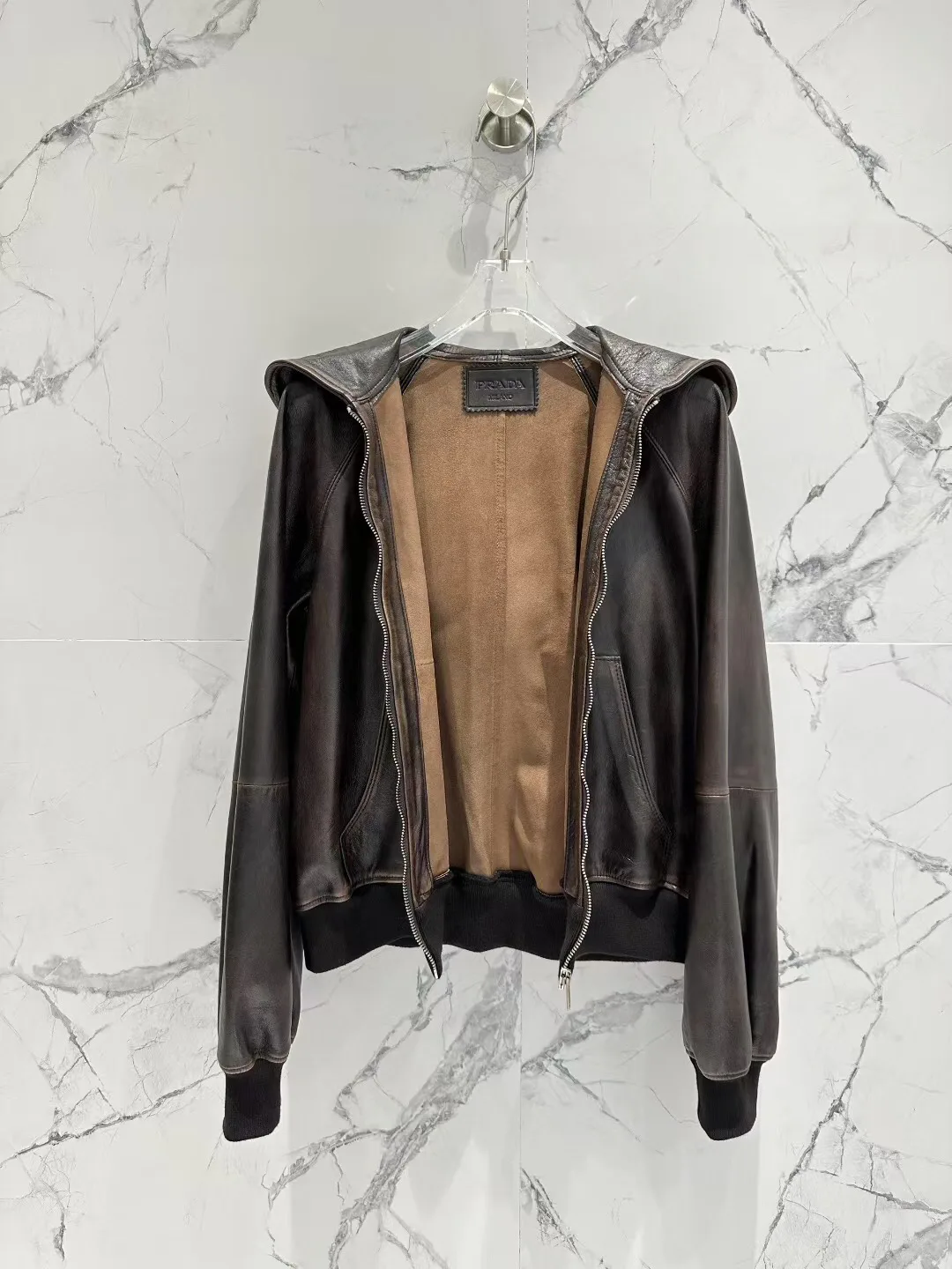 Кожаные Куртки И Дублёнки Женские Prada 13186444