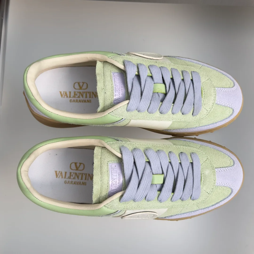 Кроссовки Женские Valentino 19175902