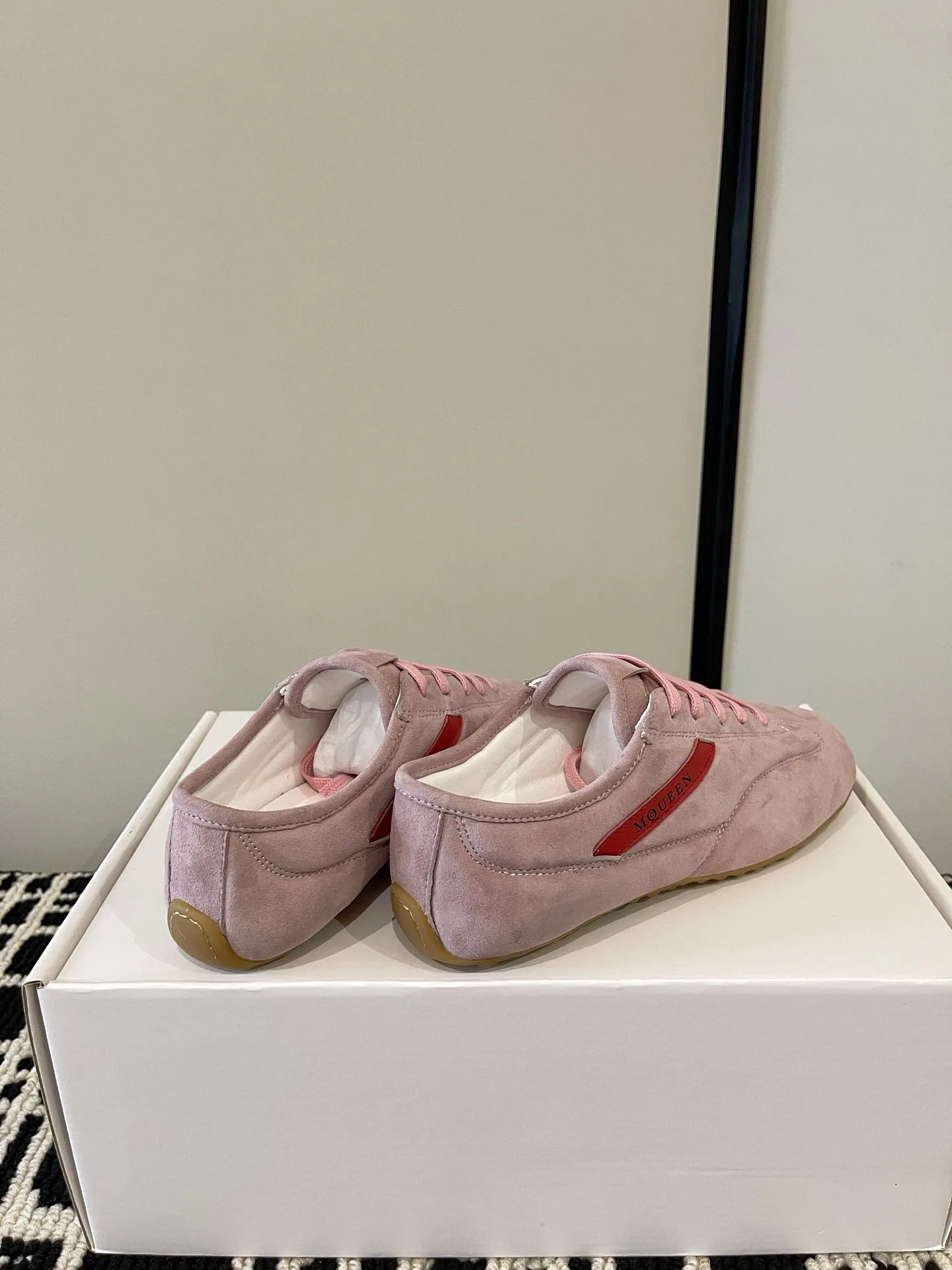 Кроссовки Женские Alexander Mcqueen 18386243