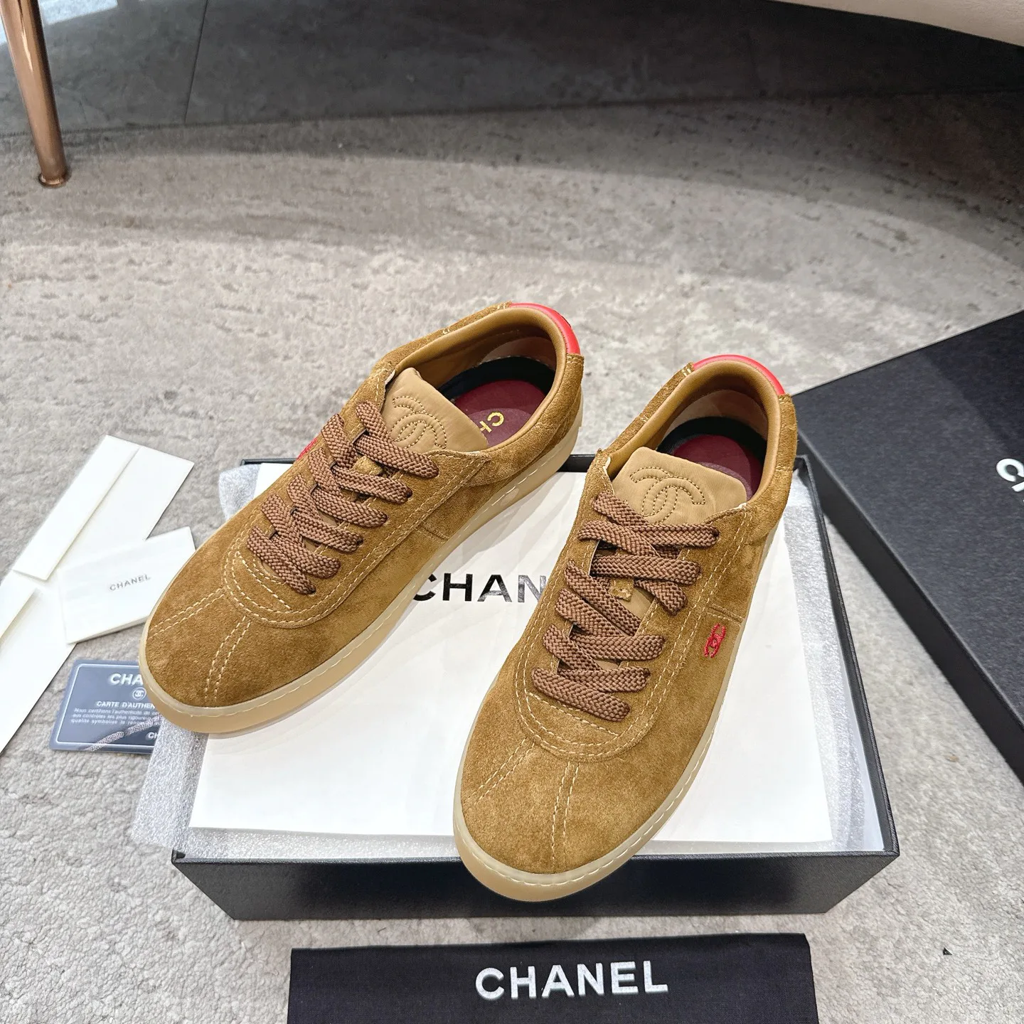 Кроссовки Женские Chanel 13332628