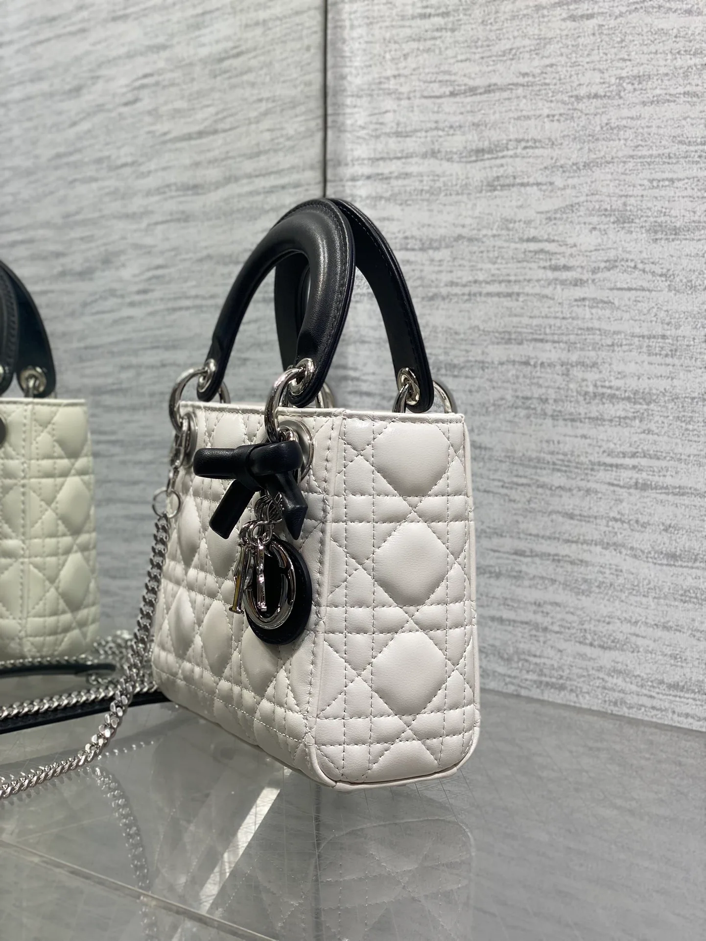Классические Сумки Женские Christian Dior 11900317