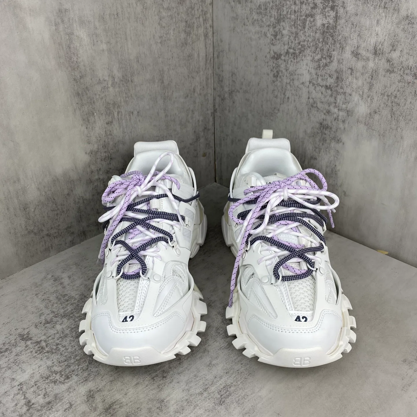 Кроссовки Женские Balenciaga 11705512