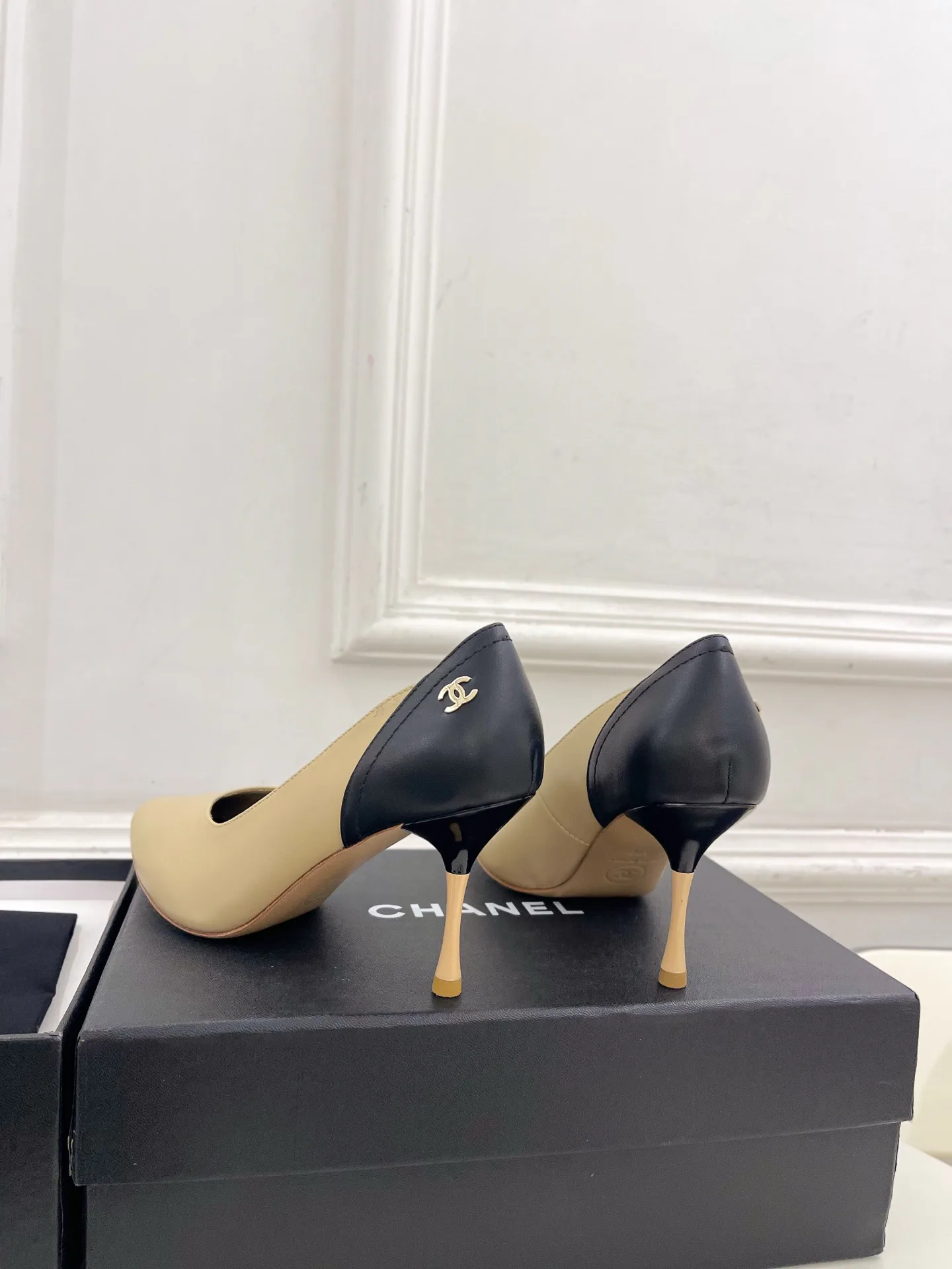 Туфли Женские Chanel 18034590