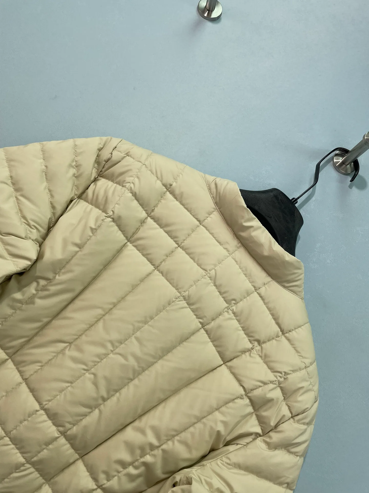 Куртки И Пуховики Женские Moncler 18513401
