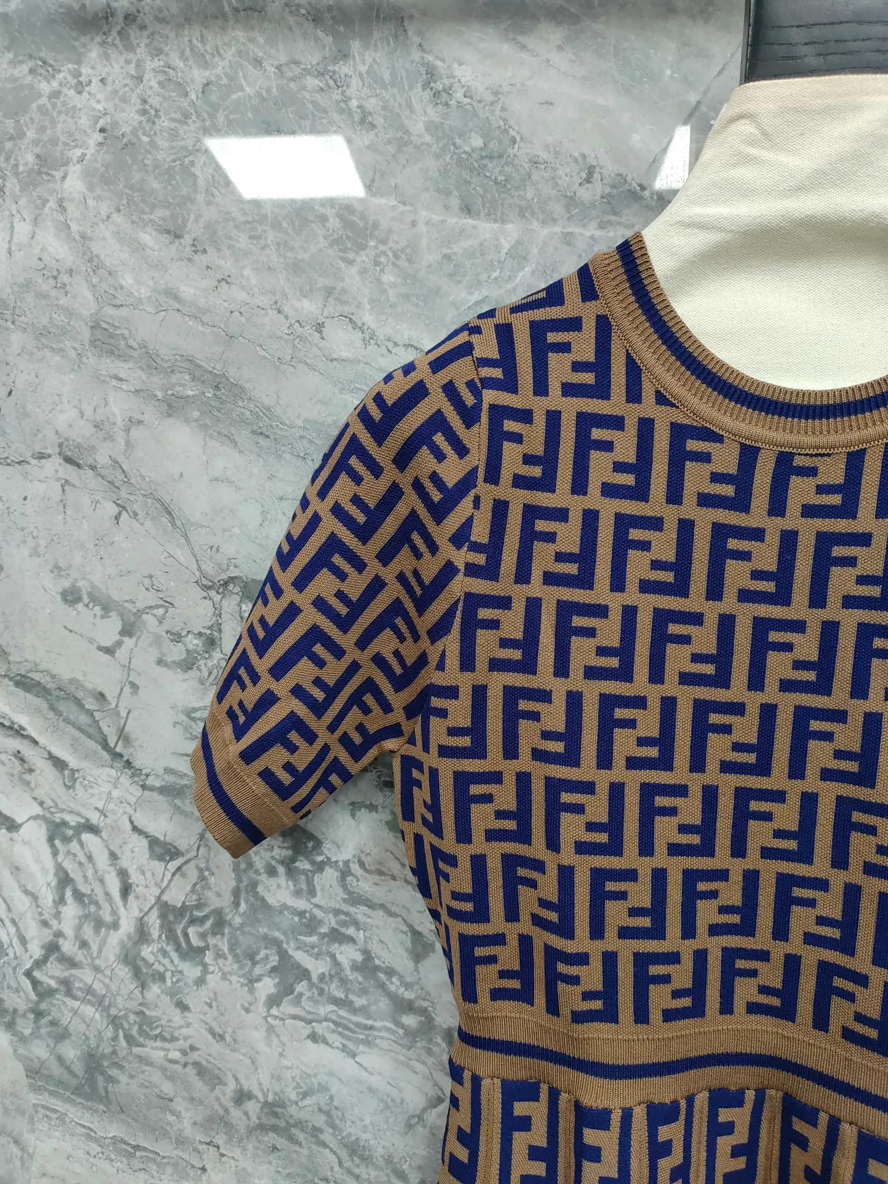 Платья Женские Fendi 18743536