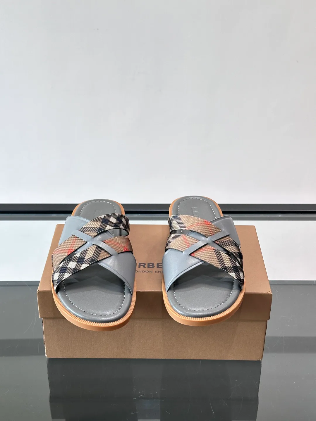 Сандалии Мужские Burberry 13480039