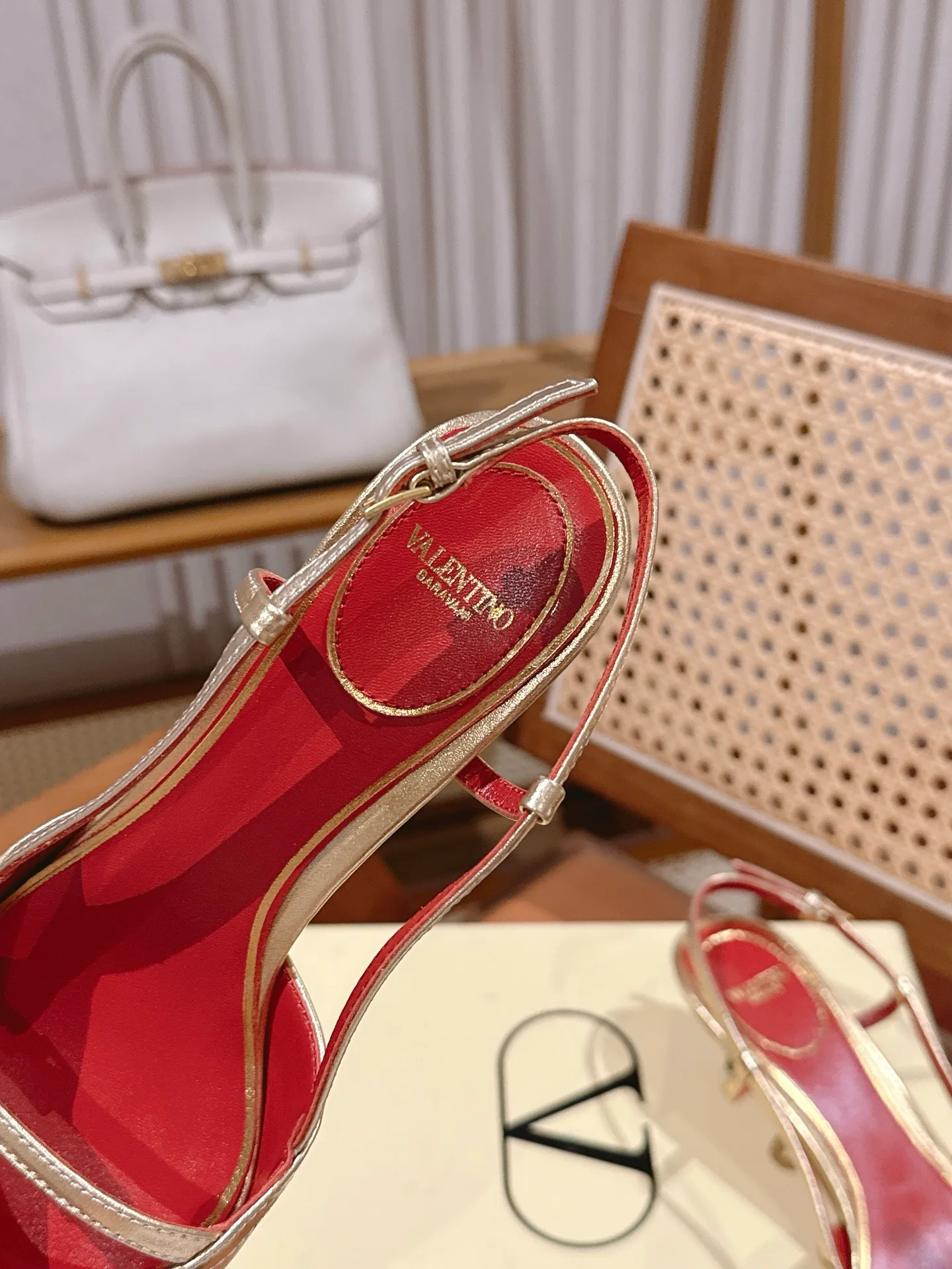 Босоножки Женские Valentino 17665580