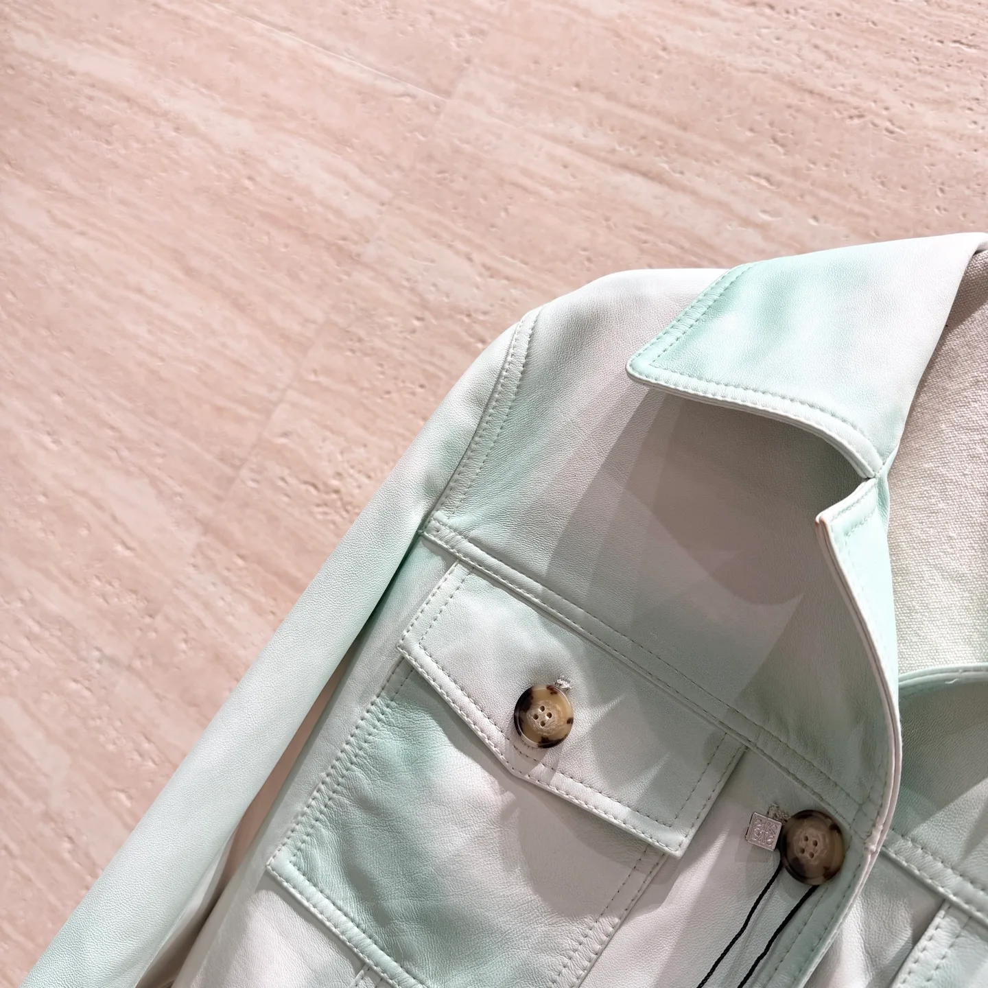 Кожаные Куртки И Дублёнки Женские Loewe 10207249