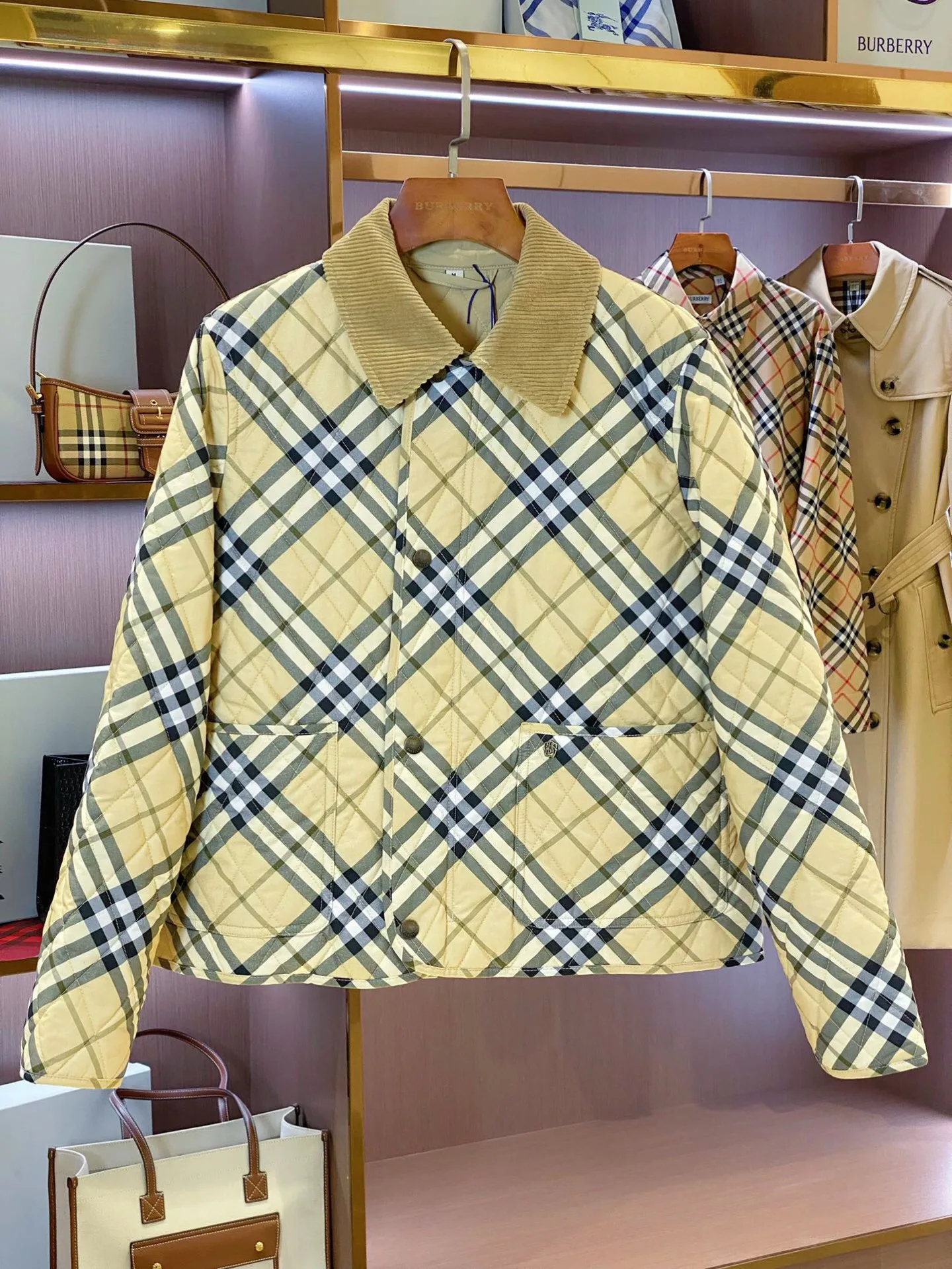 Куртки И Пуховики Женские Burberry 18140713