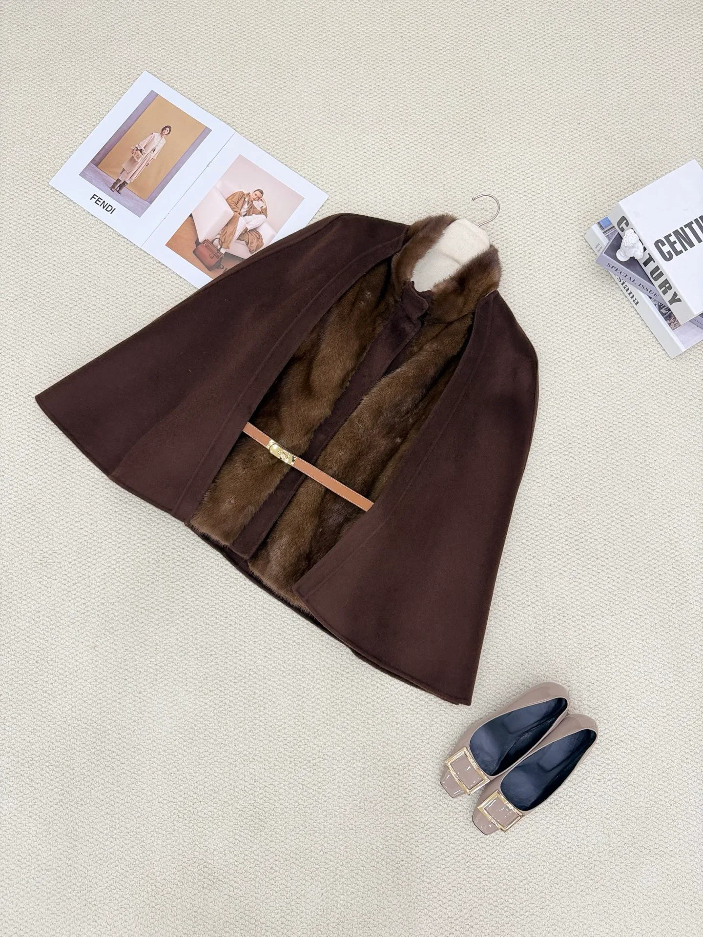 Пальто Женские Loro Piana 18770275