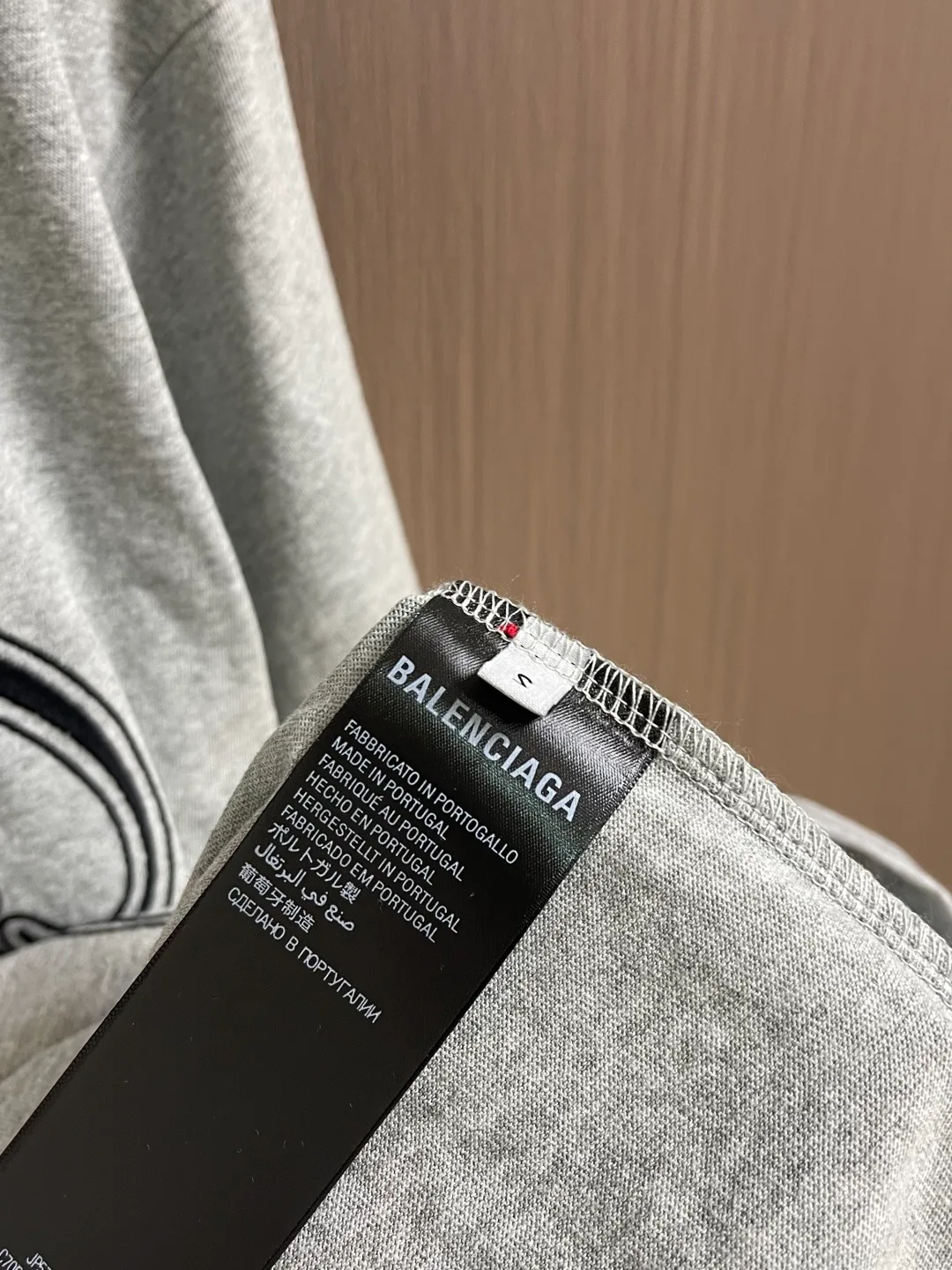 Футболки Женские Balenciaga 18191305