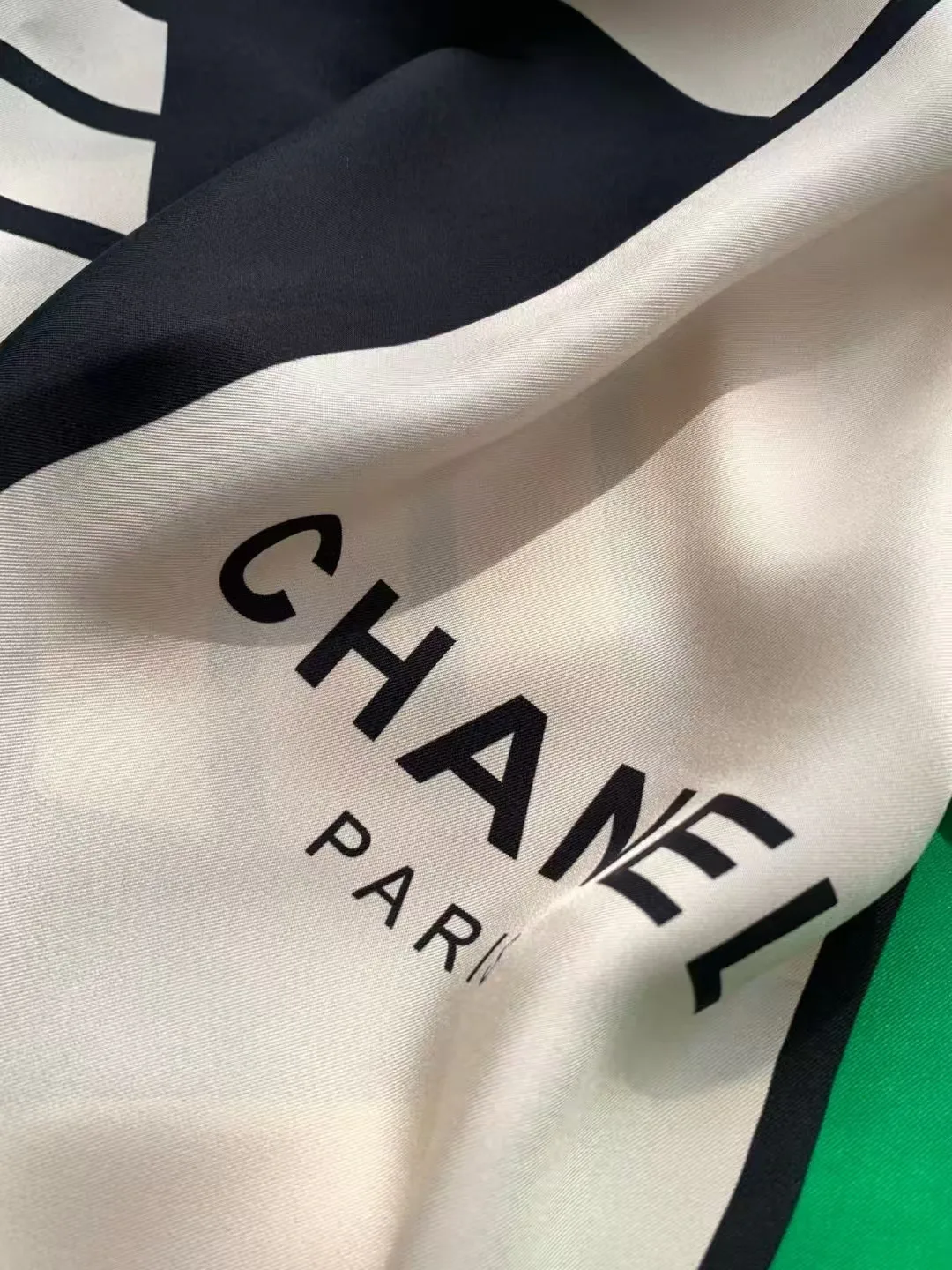 Платки Chanel 18222537