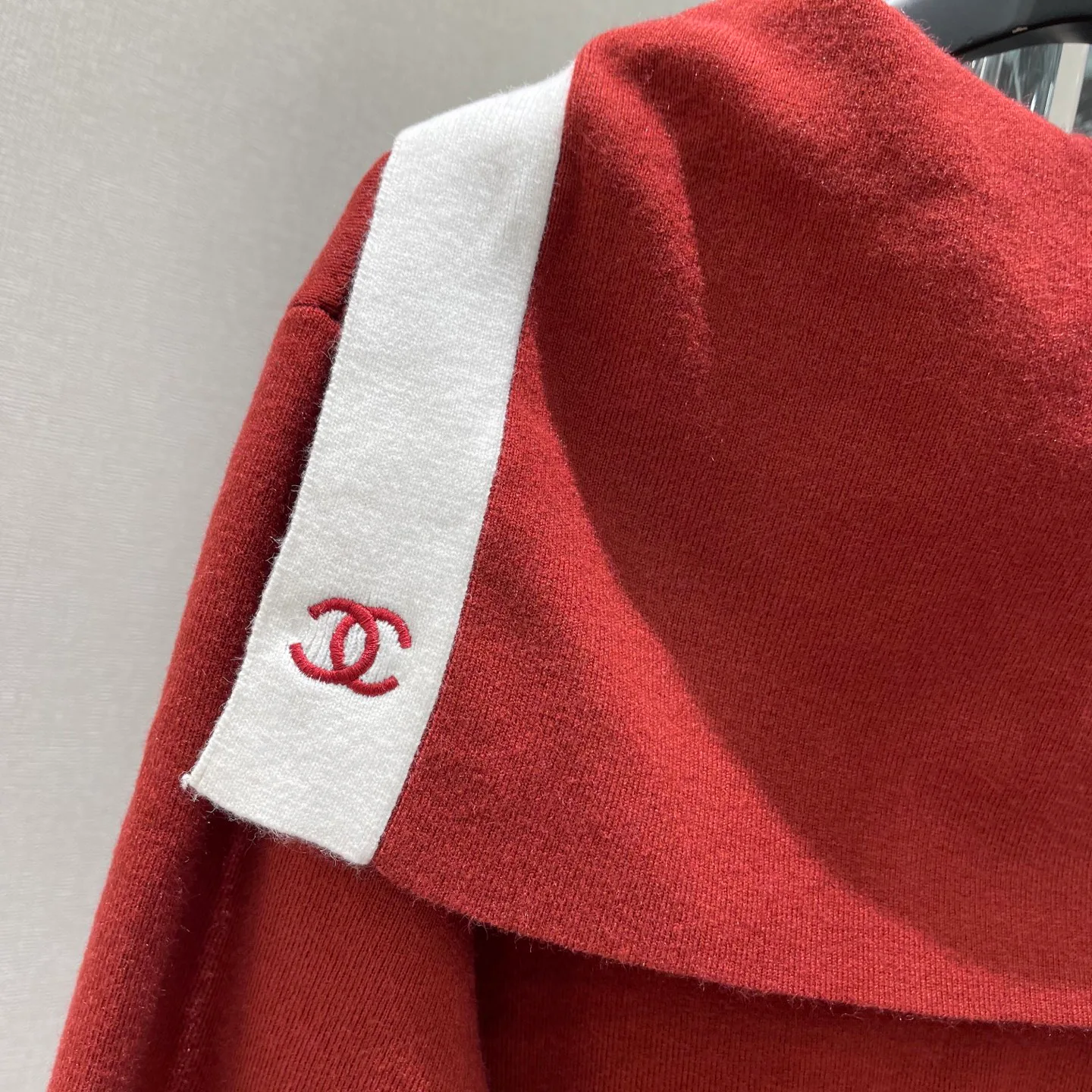 Джемперы И Свитеры Женские Chanel 18030713