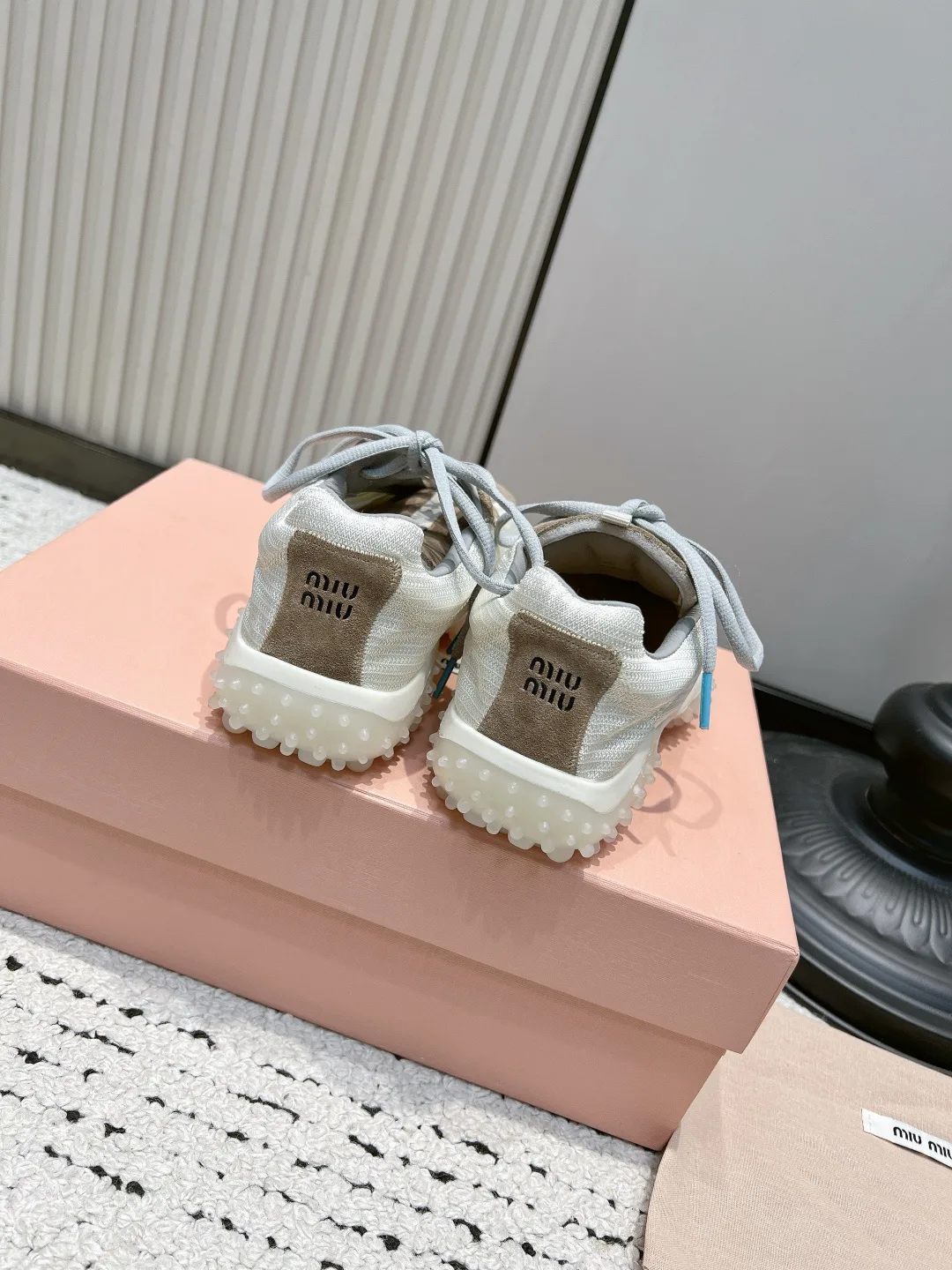 Кроссовки Женские Miu Miu 17578021
