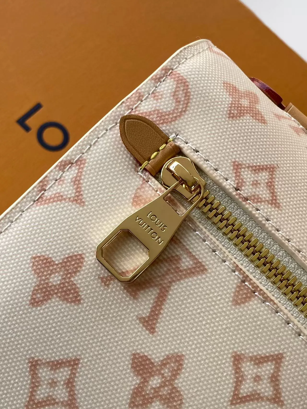 Классические Сумки Женские Louis Vuitton 11394950
