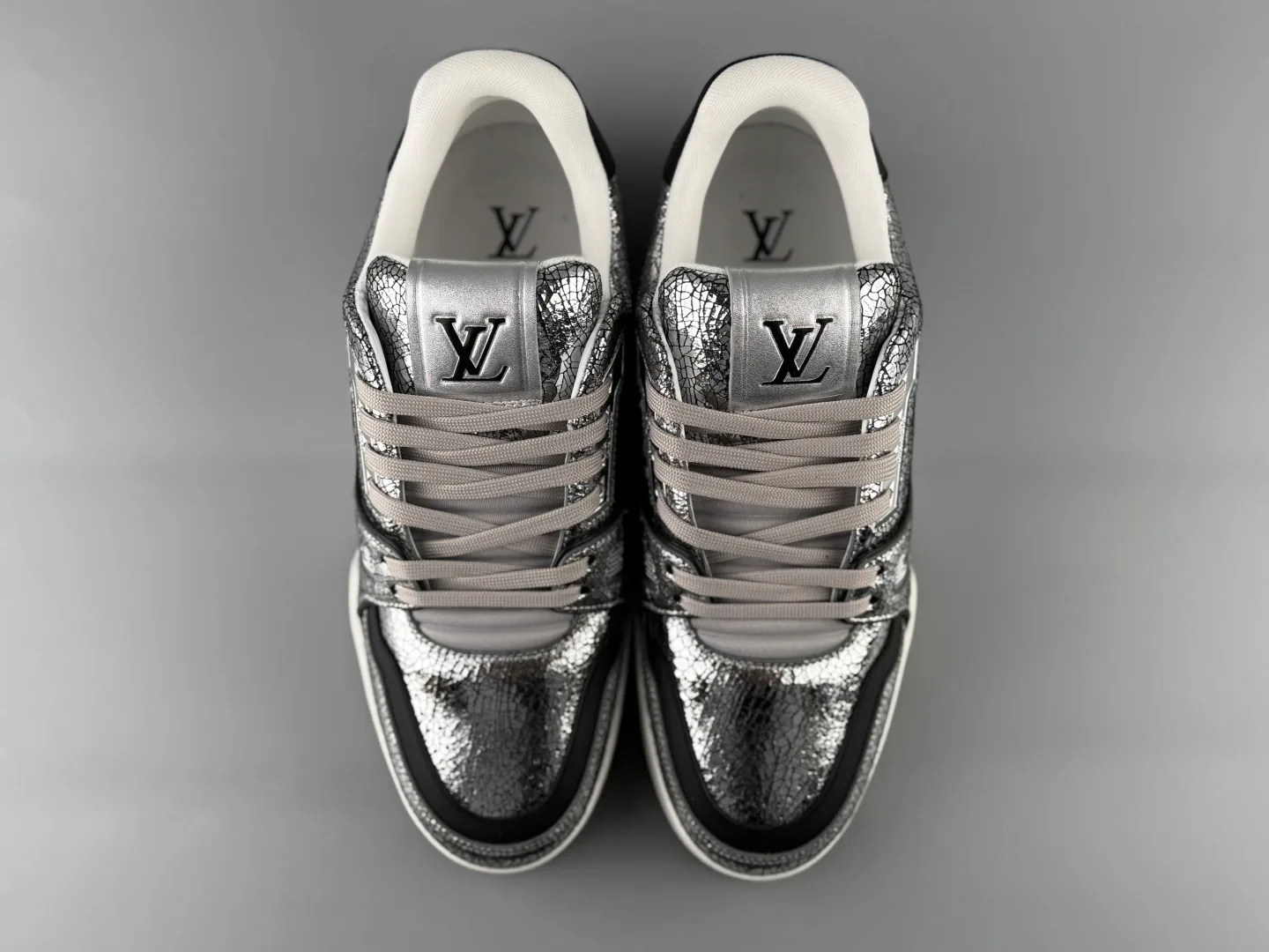 Кроссовки Мужские Louis Vuitton 1851295