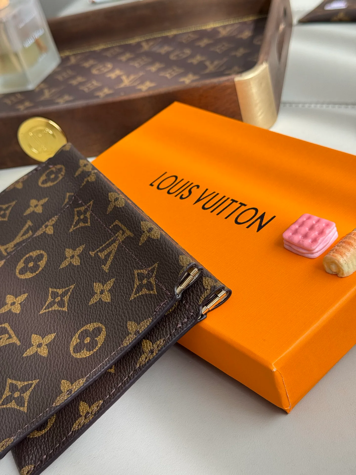 Клатчи Женские Louis Vuitton 18429620