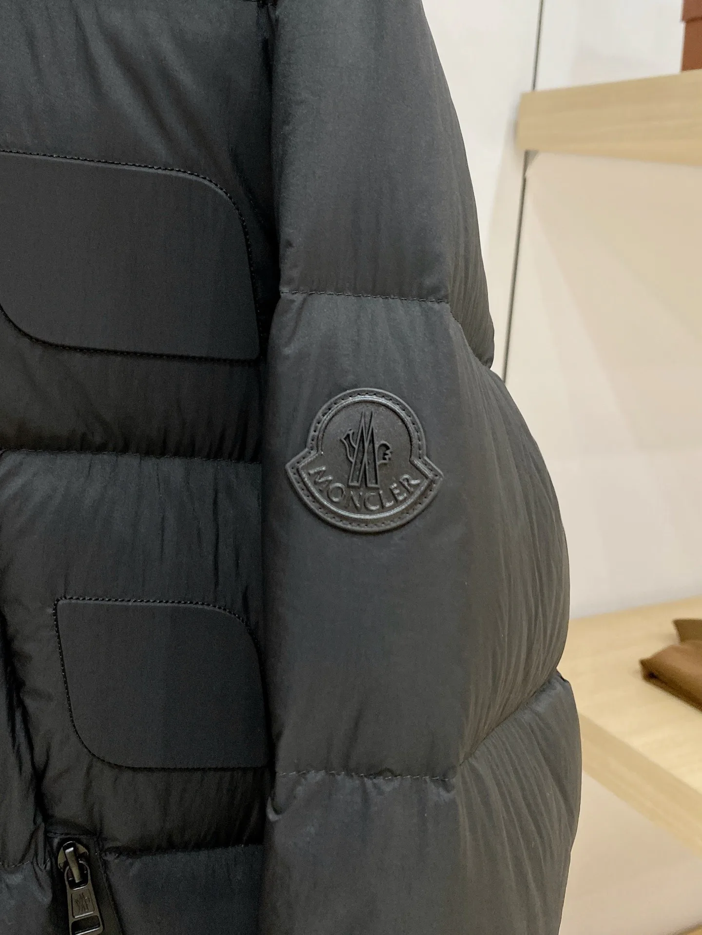 Куртки И Пуховики Женские Moncler 18284763