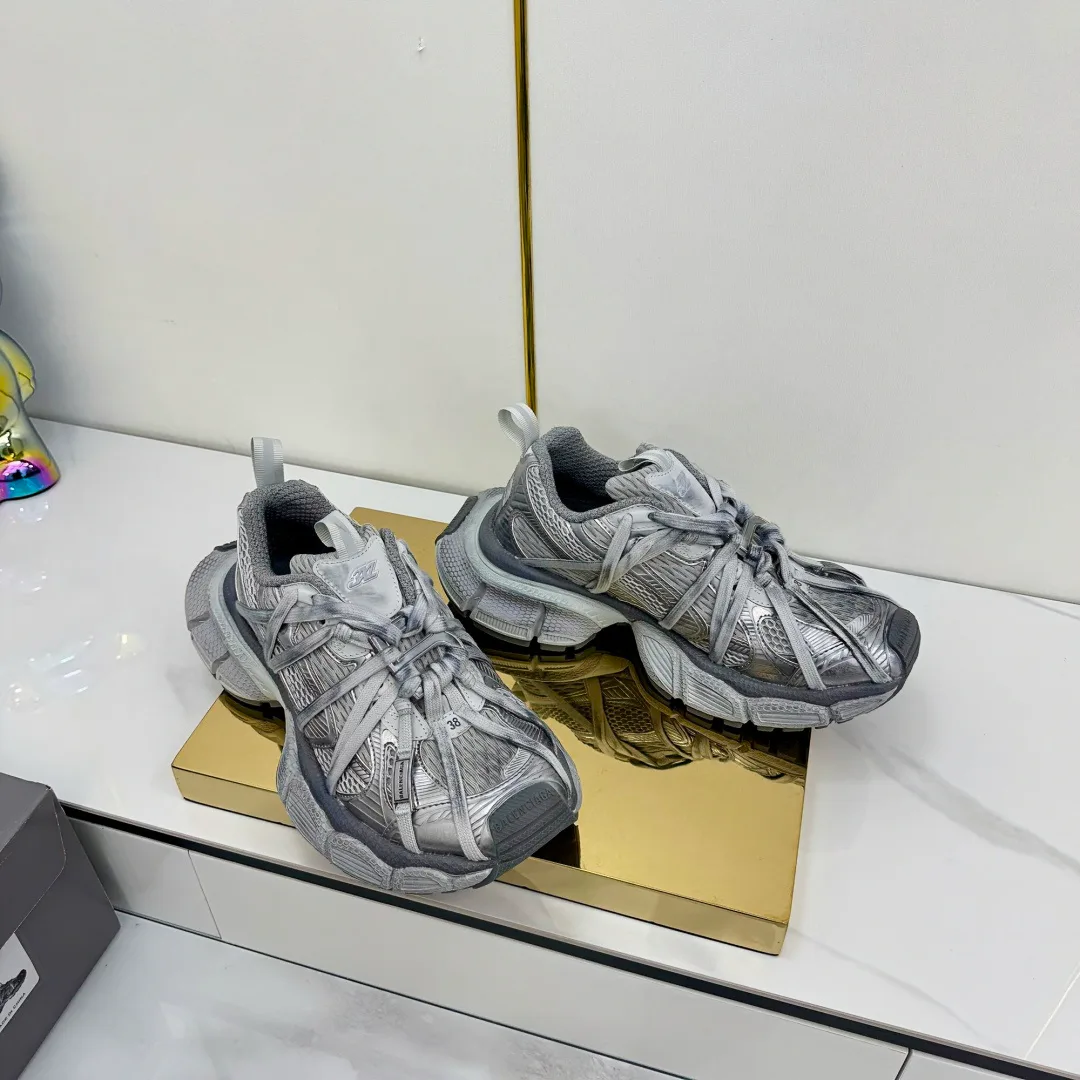Кроссовки Женские Balenciaga 11165633