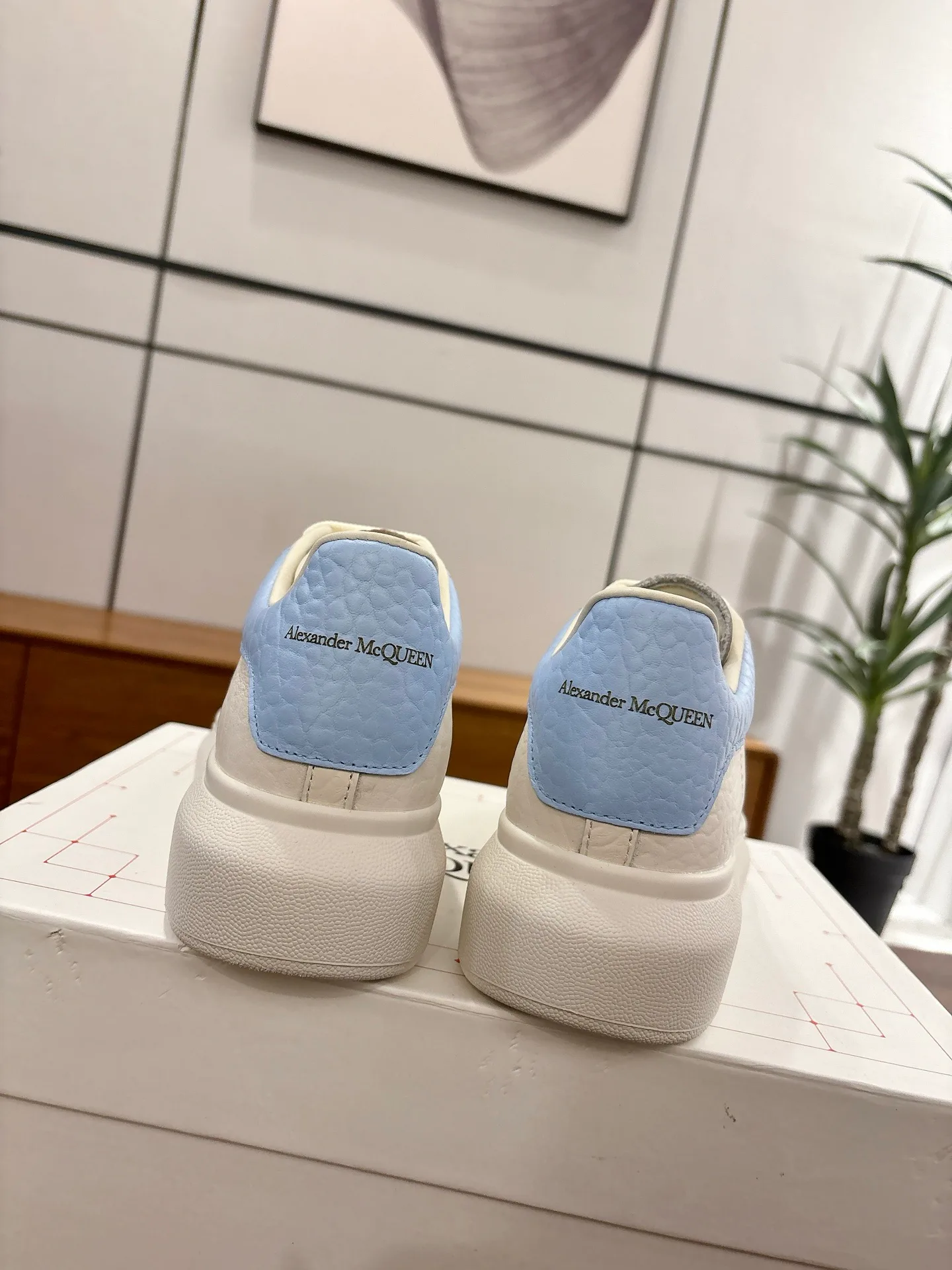 Кроссовки Женские Alexander Mcqueen 3500464