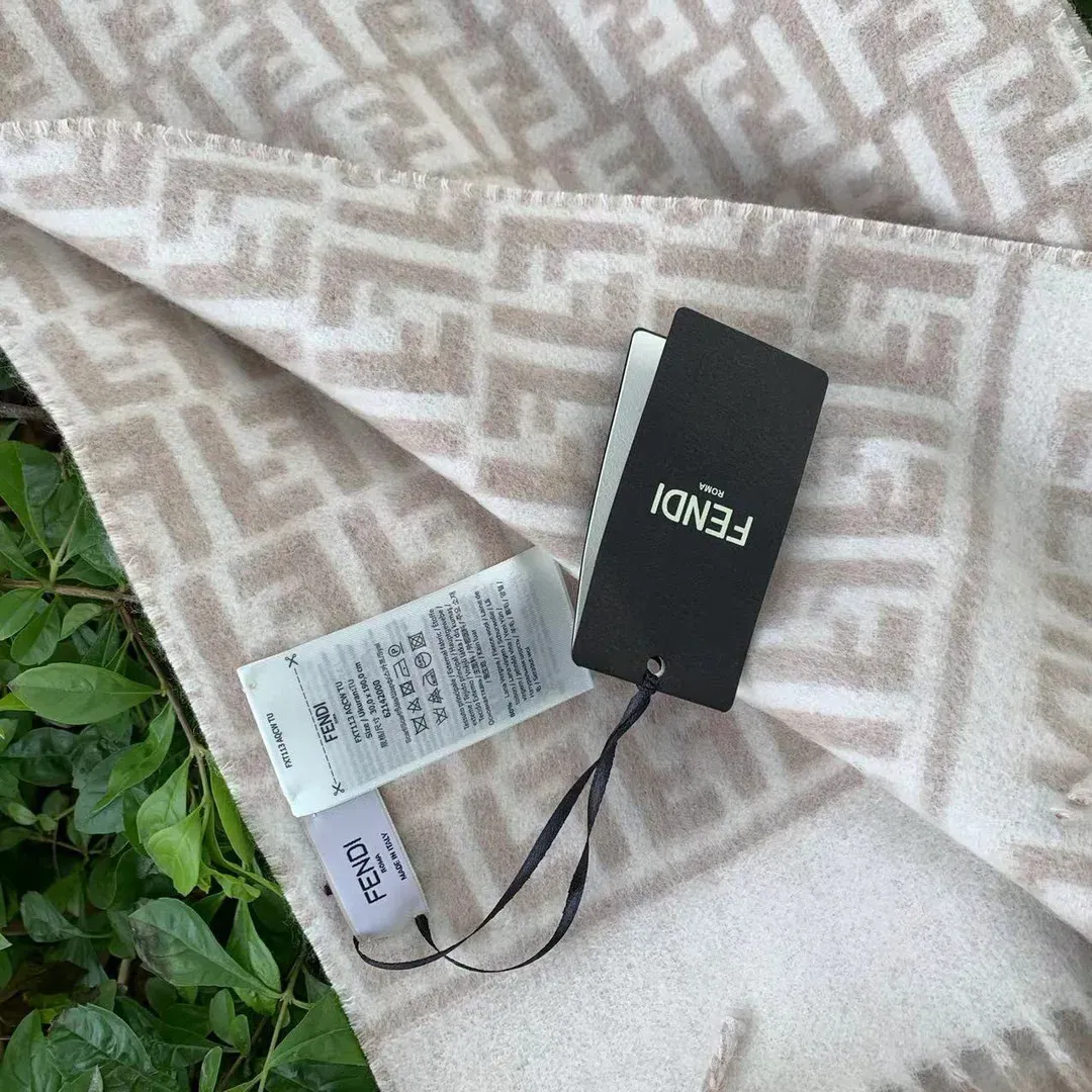 Шарфы Fendi 1570604