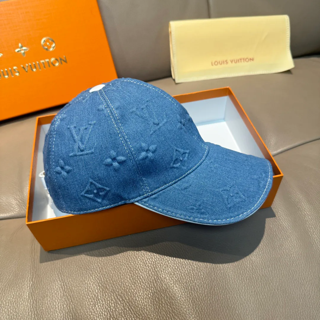 Головные Уборы Louis Vuitton 11529589