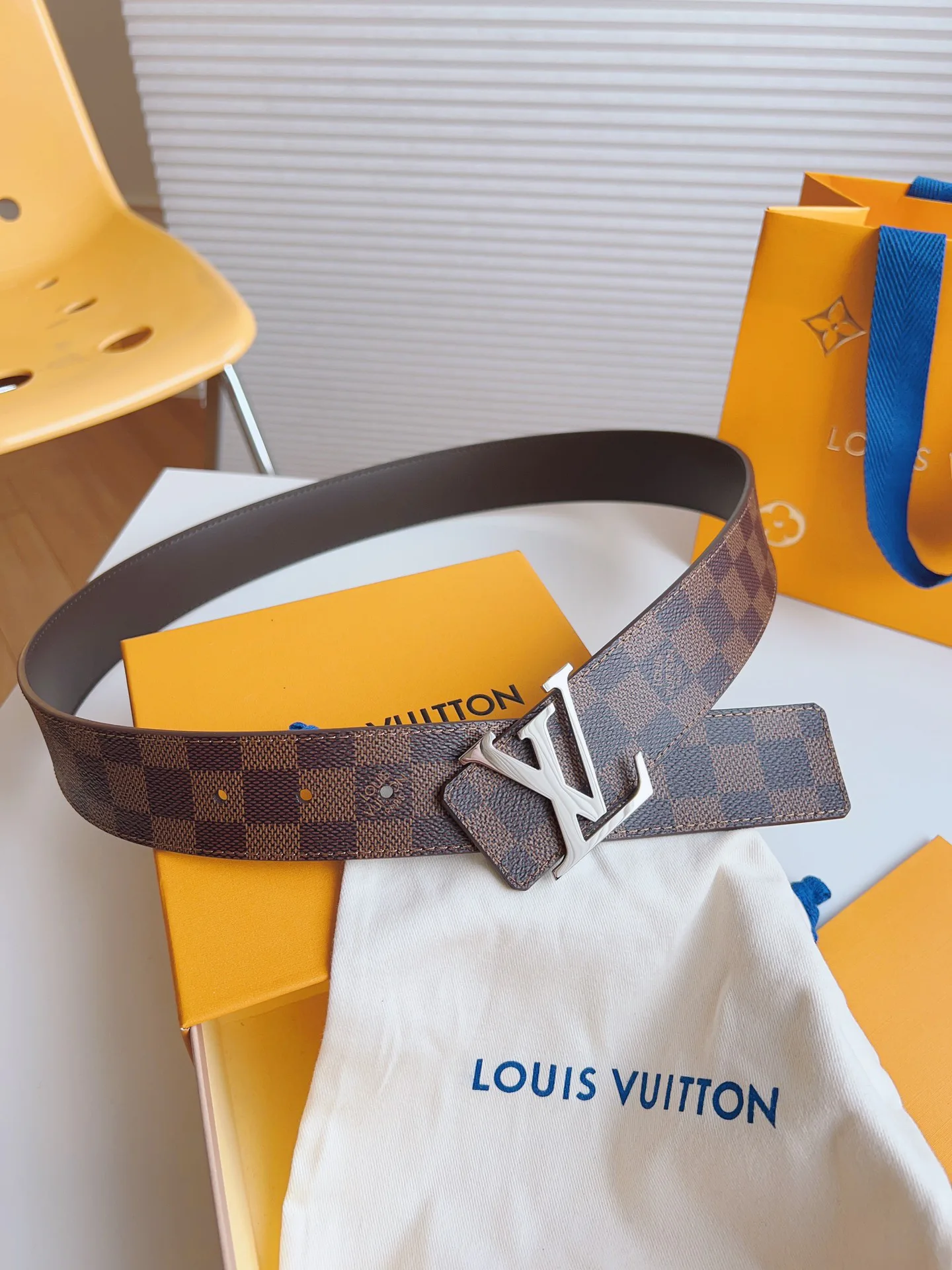 Ремни Louis Vuitton 1430160